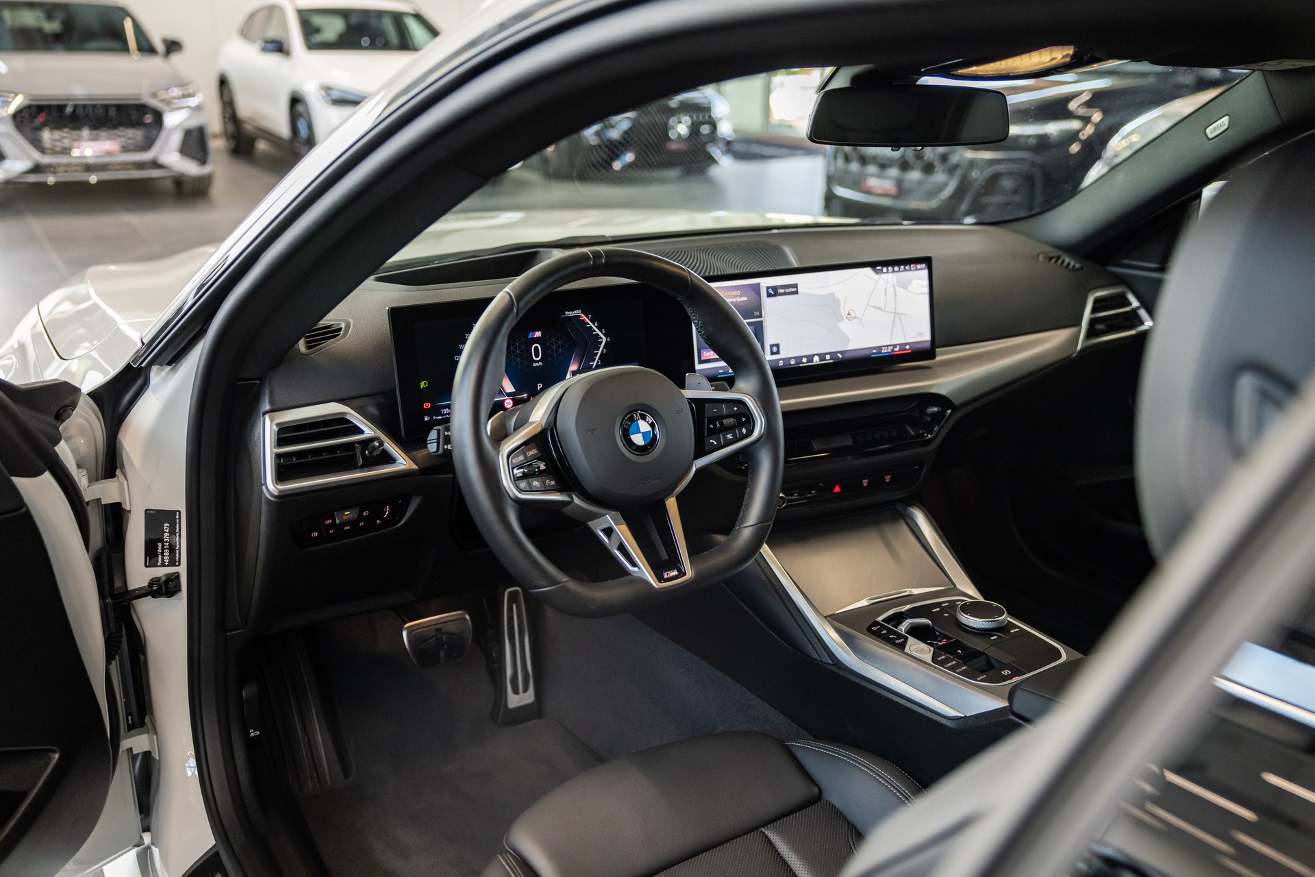 BMW 220i SAG Coupé M Sport / LCI / 360°Kamera / HeadUp / el.Sitze-image-10