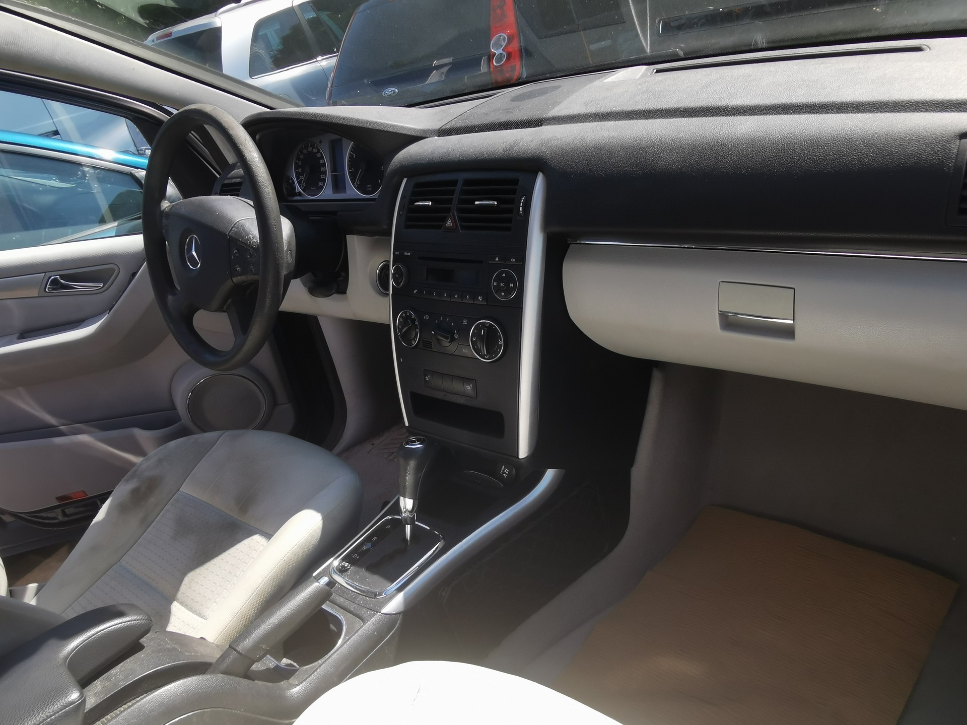 MERCEDES-BENZ ECO-image-4