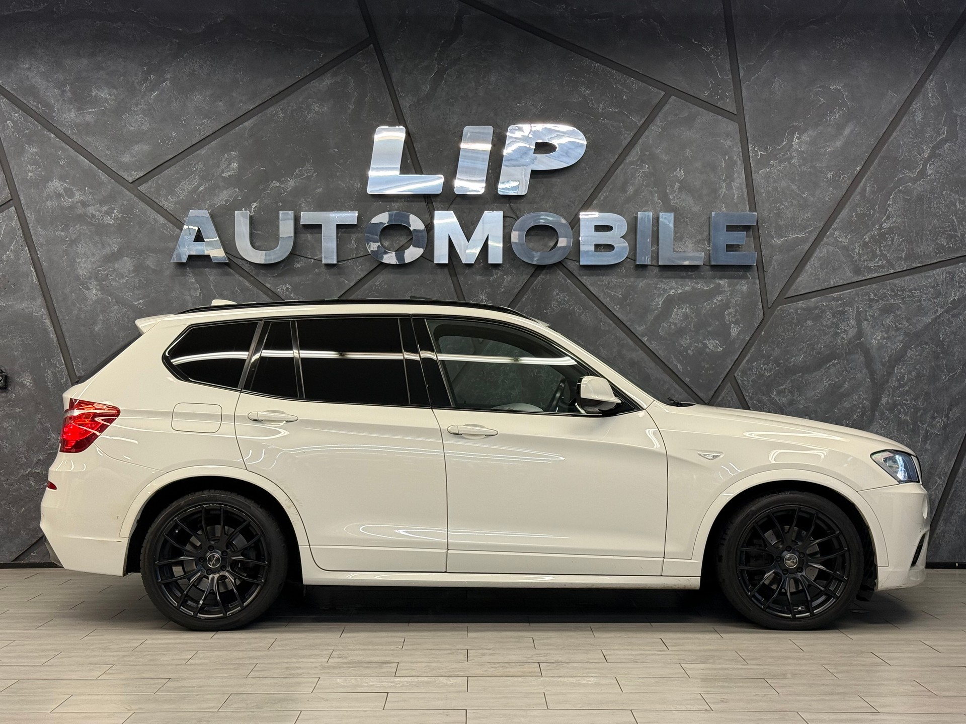 BMW X3 xDrive 35i Steptronic-showroom-element-3