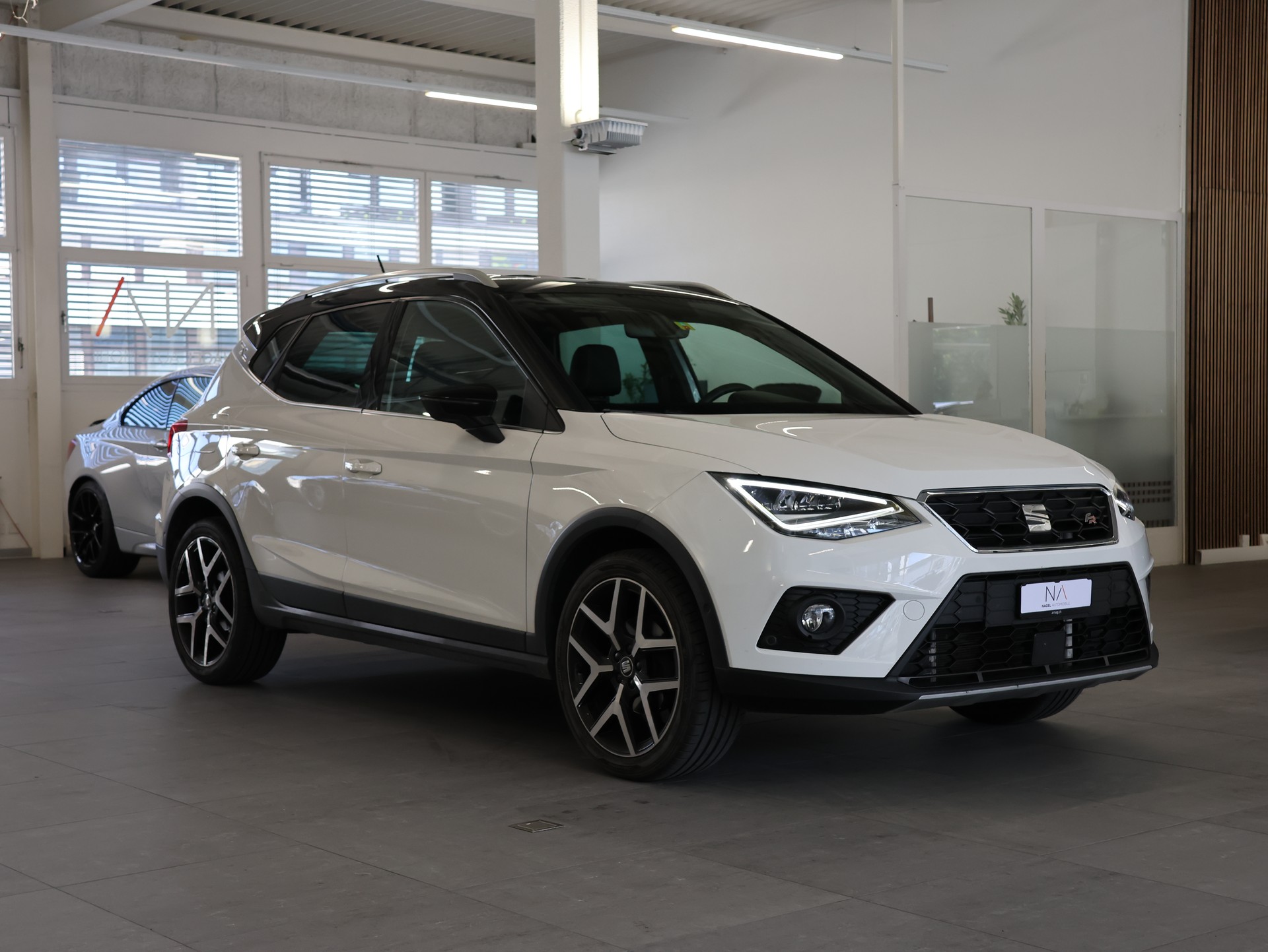 SEAT Arona 1.0 TSI Eco DSG SWISS FR *360 Kamera* *Carplay* *Sitzheizung*-showroom-element-1