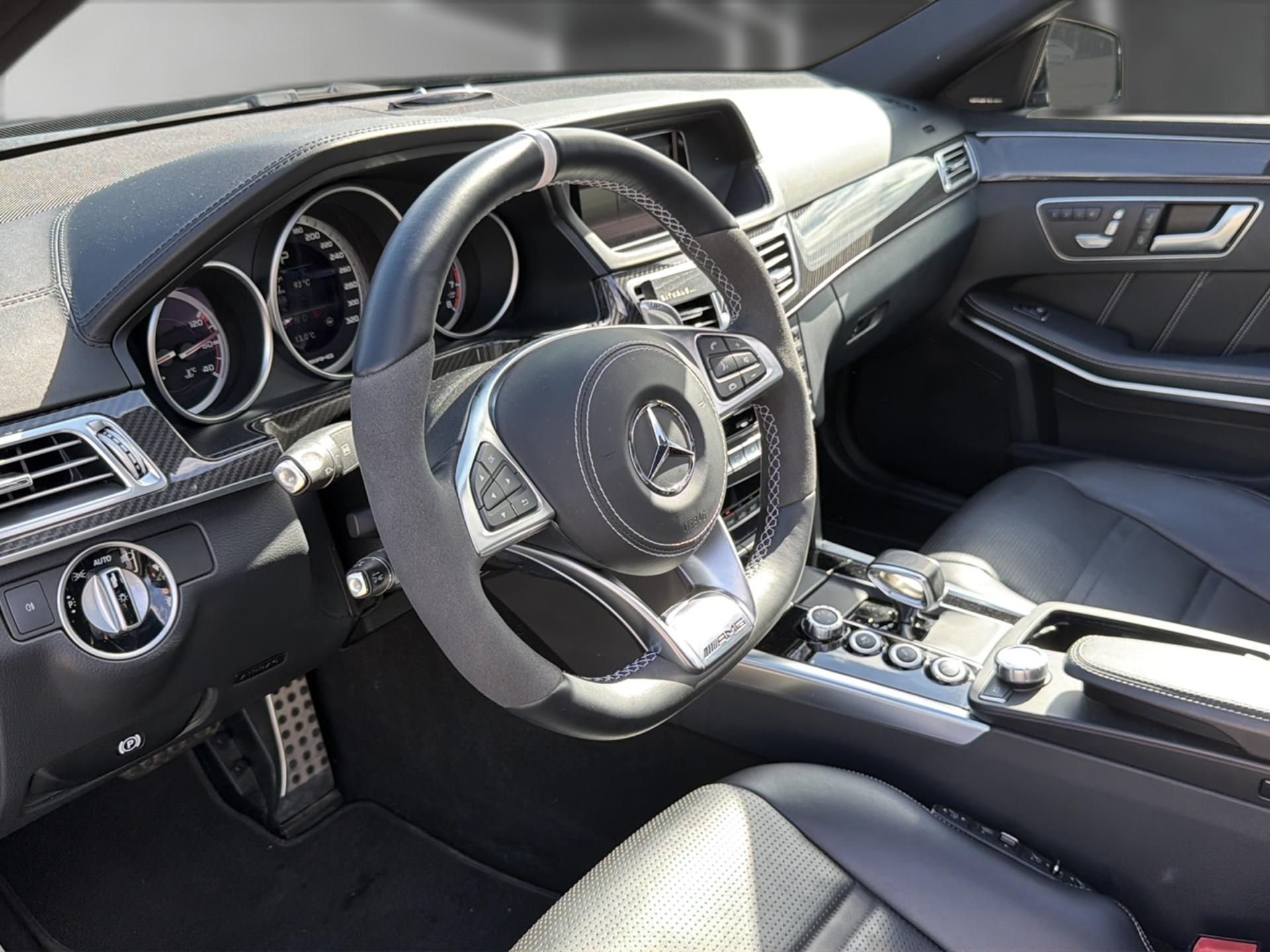 MERCEDES-BENZ E 63 AMG -Klasse Allrad (W212) S 4MATIC Aut.-image-10