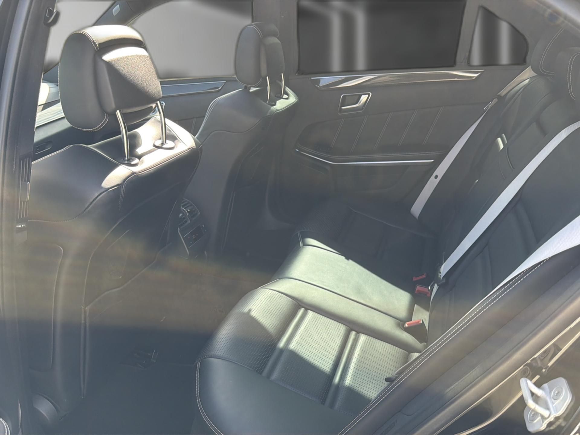MERCEDES-BENZ E 63 AMG -Klasse Allrad (W212) S 4MATIC Aut.-image-12