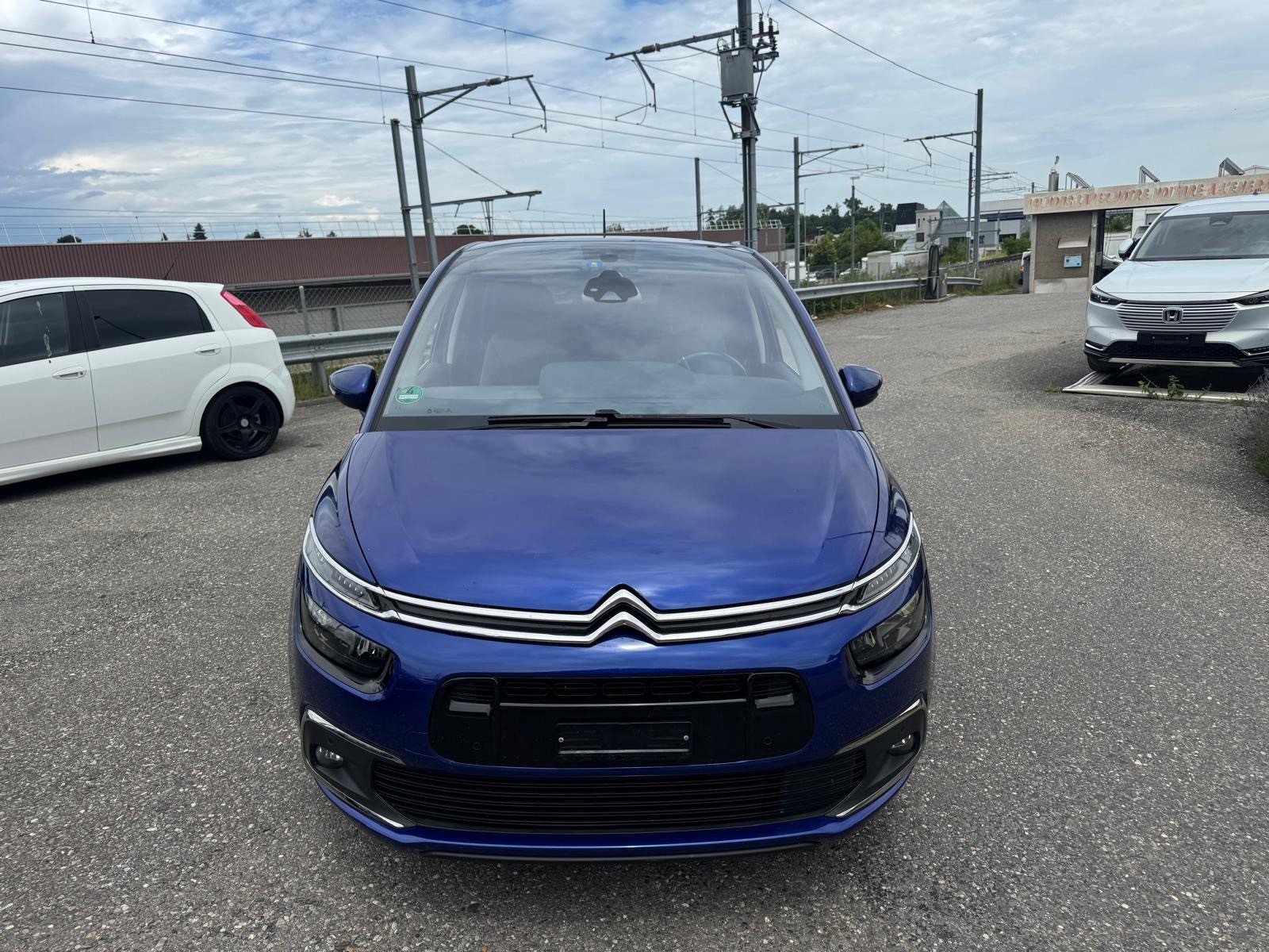 CITROEN C4 Picasso 1.6i 16V THP Feel Edition EAT6-image-2