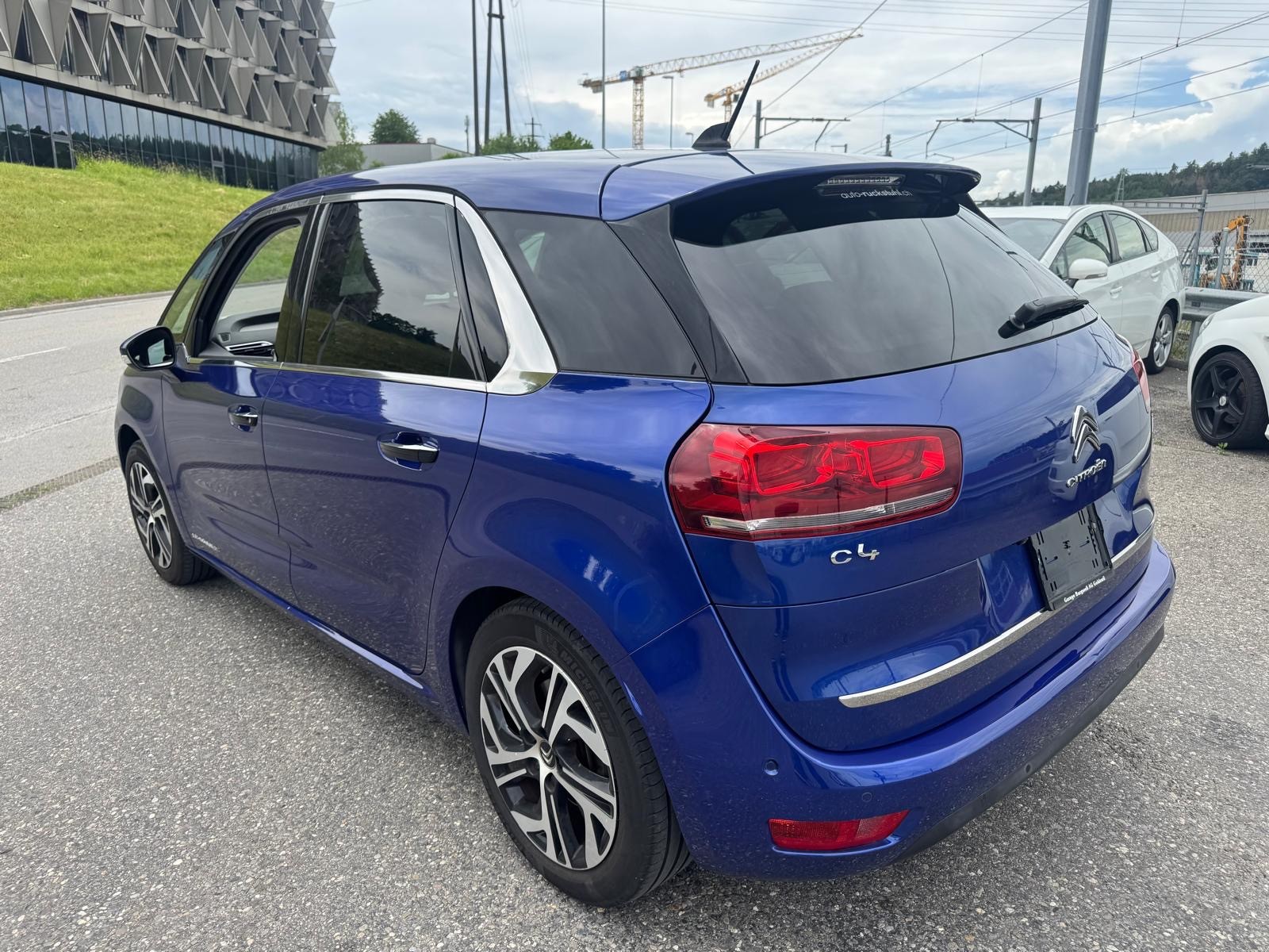 CITROEN C4 Picasso 1.6i 16V THP Feel Edition EAT6-image-4