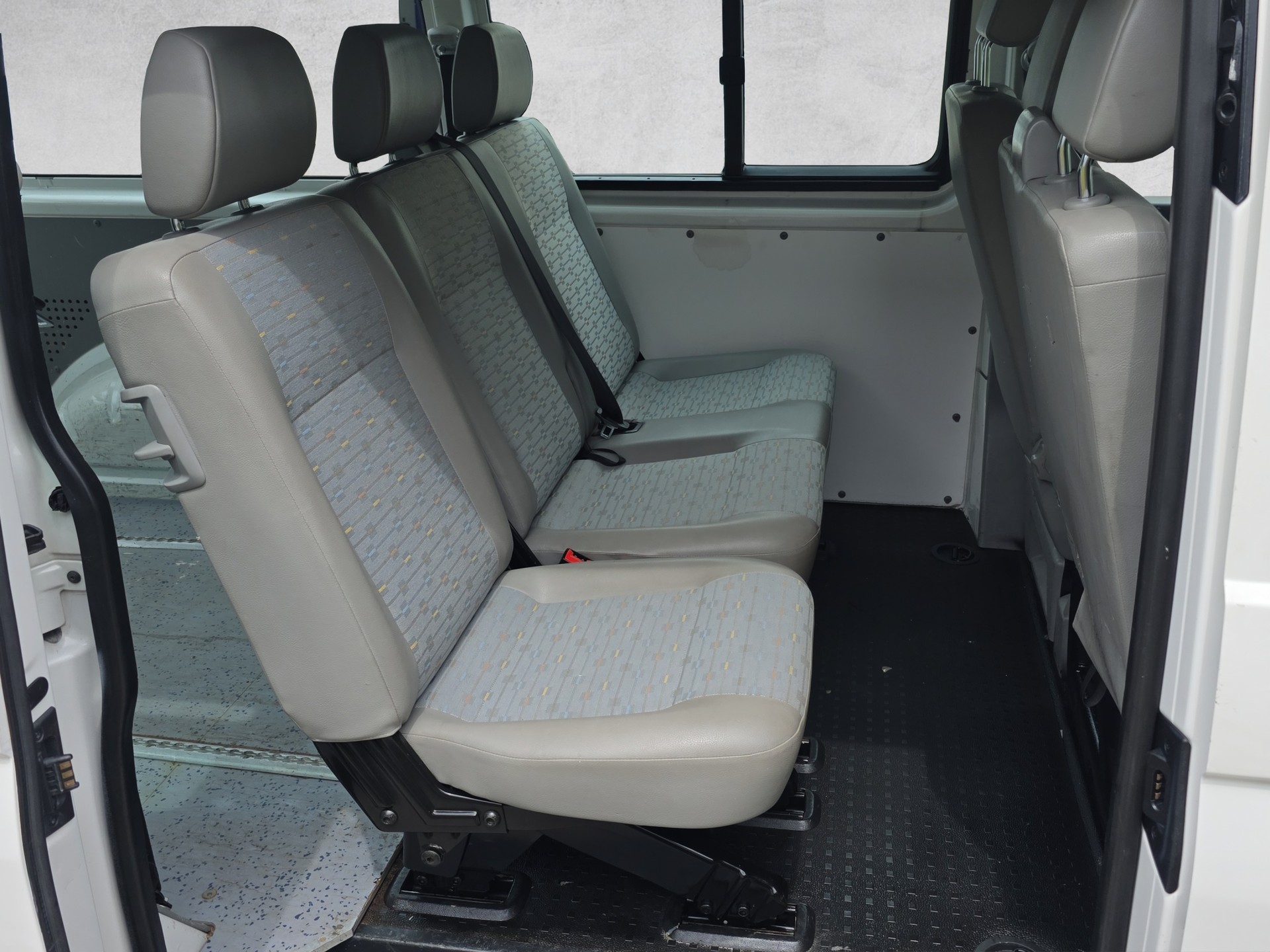VW T5 2.0 TDI BMT 4Motion-image-7