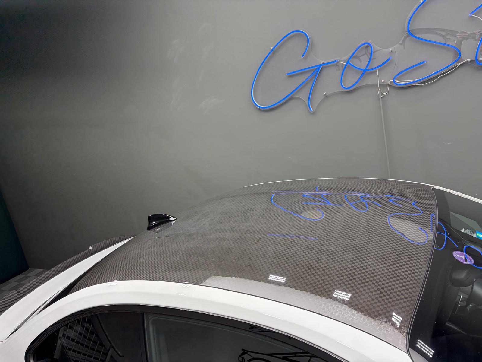 BMW M2 CS-showroom-element-1