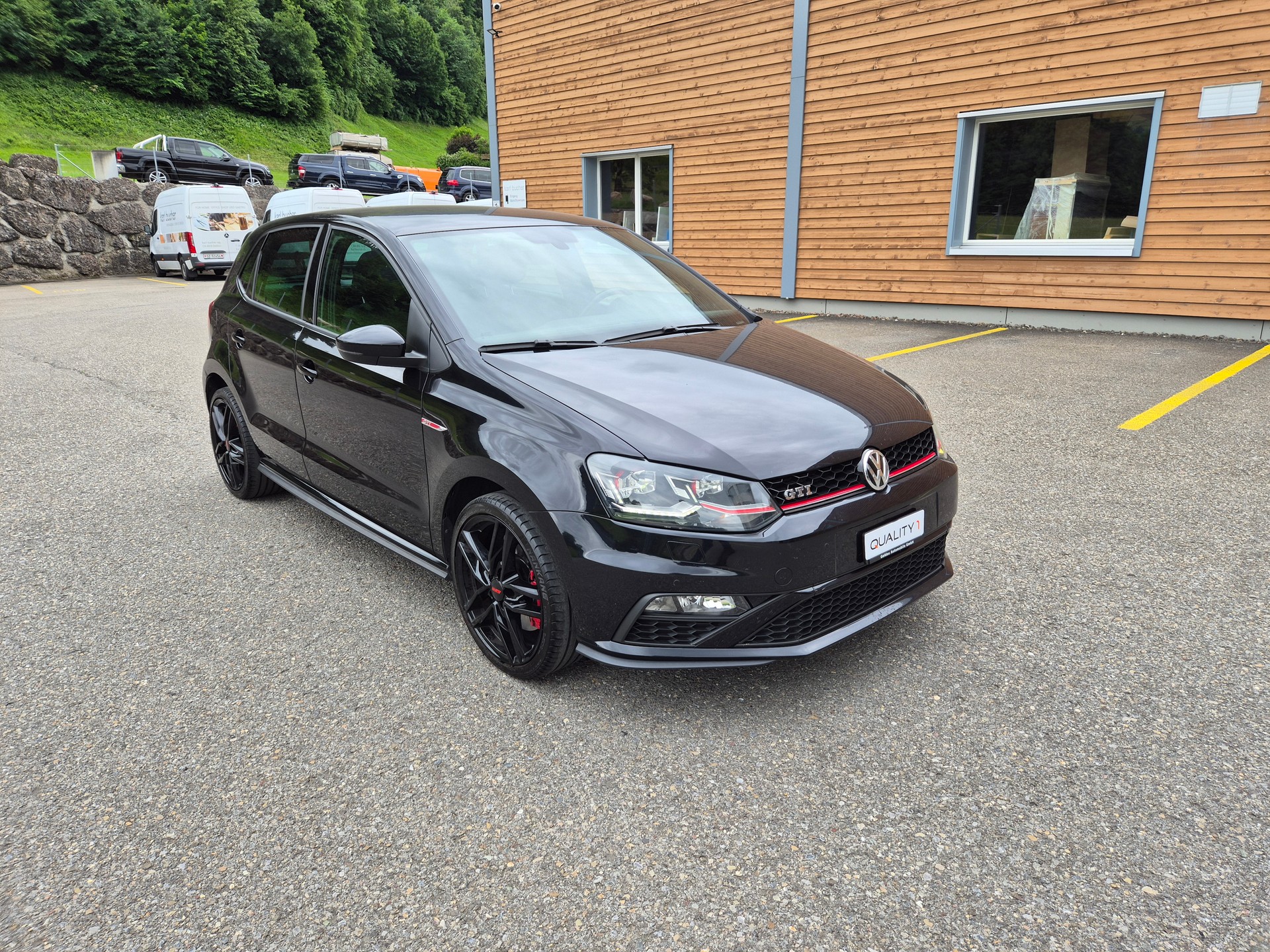 VW Polo 1.8 TSI GTI-image-4
