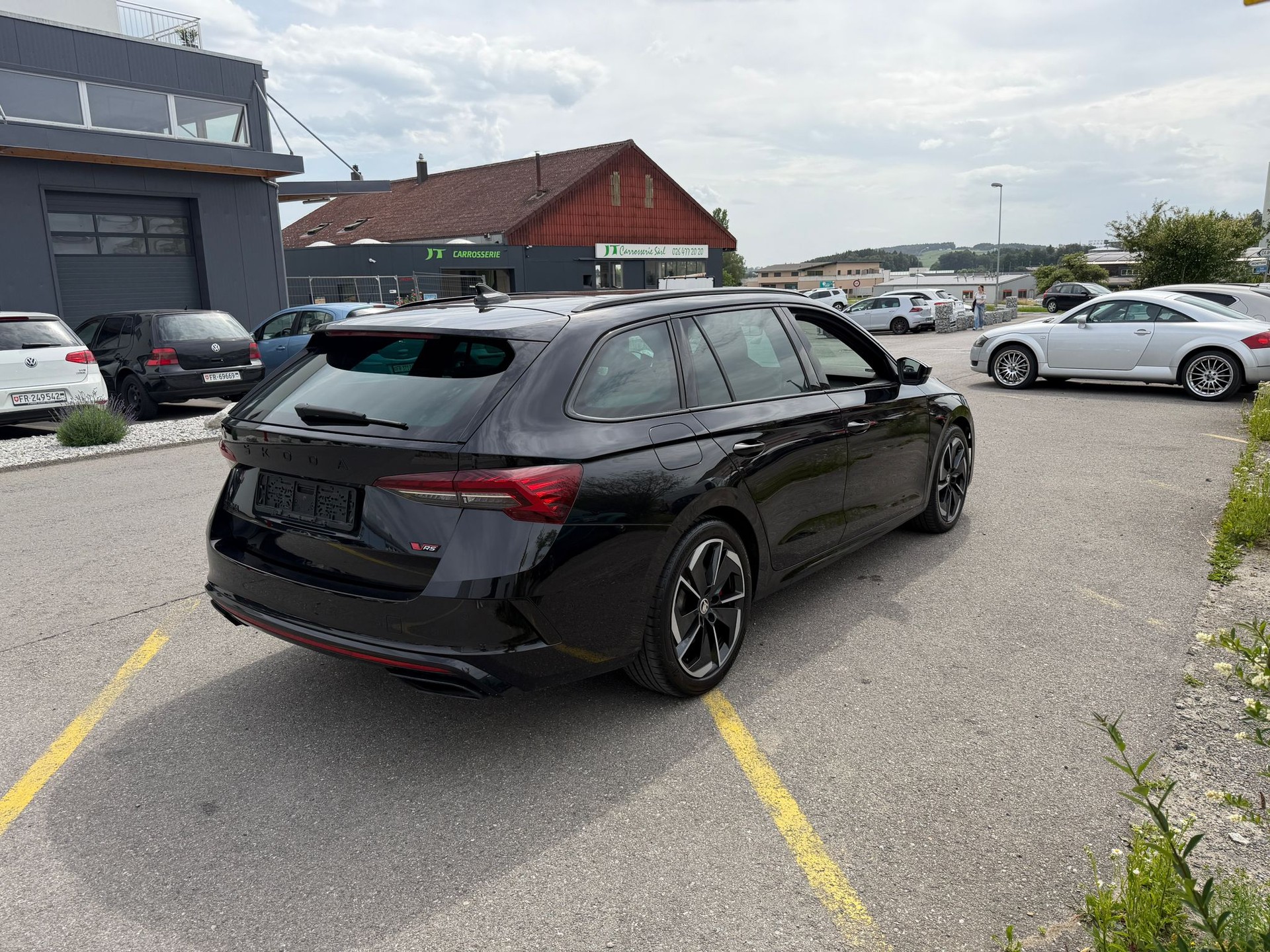 SKODA Octavia Combi 2.0 TSI DSG RS-showroom-element-2