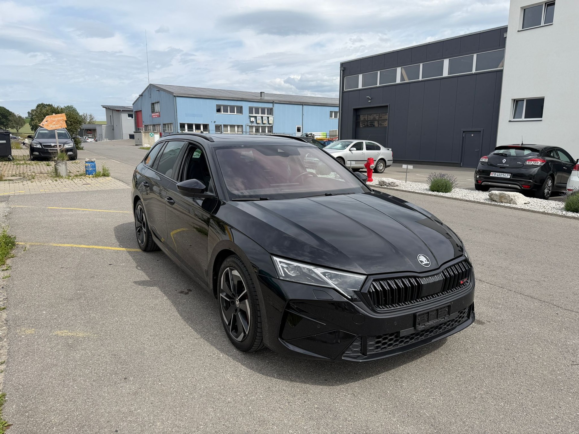 SKODA Octavia Combi 2.0 TSI DSG RS
