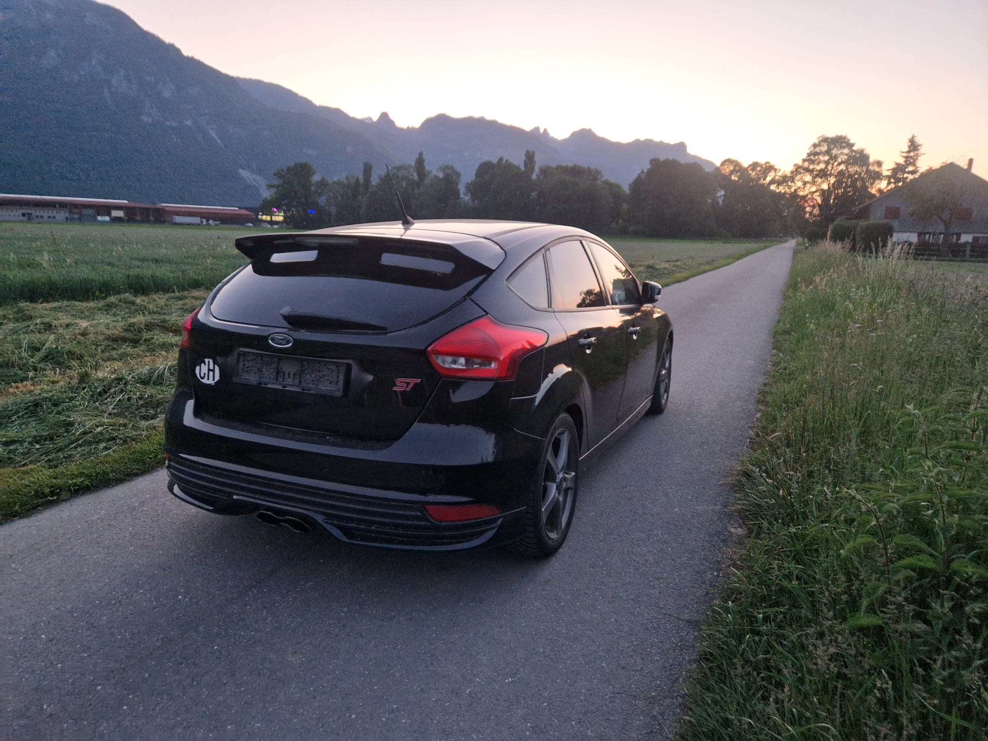 FORD Focus 2.0 SCTi ST3-image-3