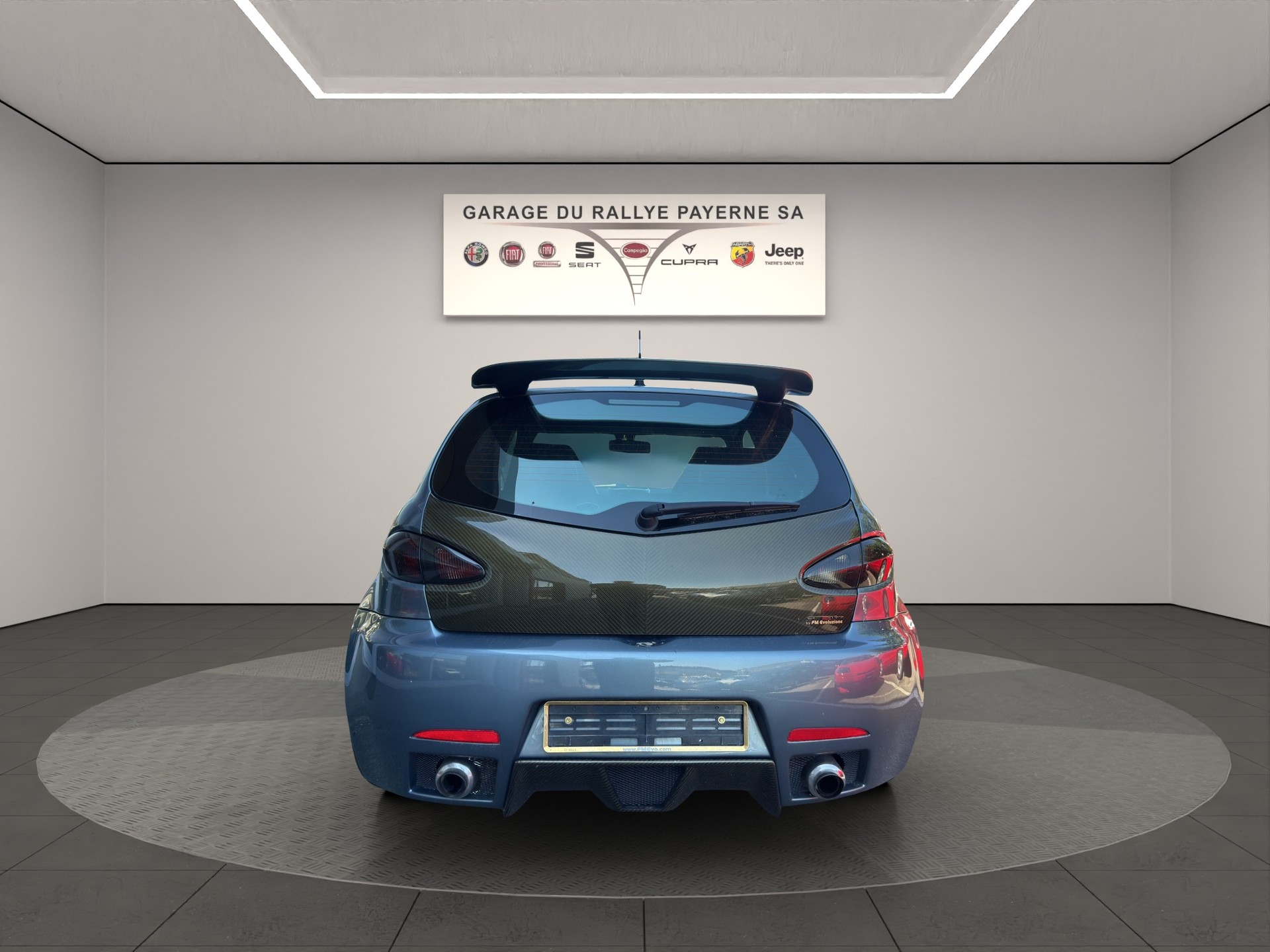 ALFA ROMEO 147 3.2 GTA-showroom-element-3