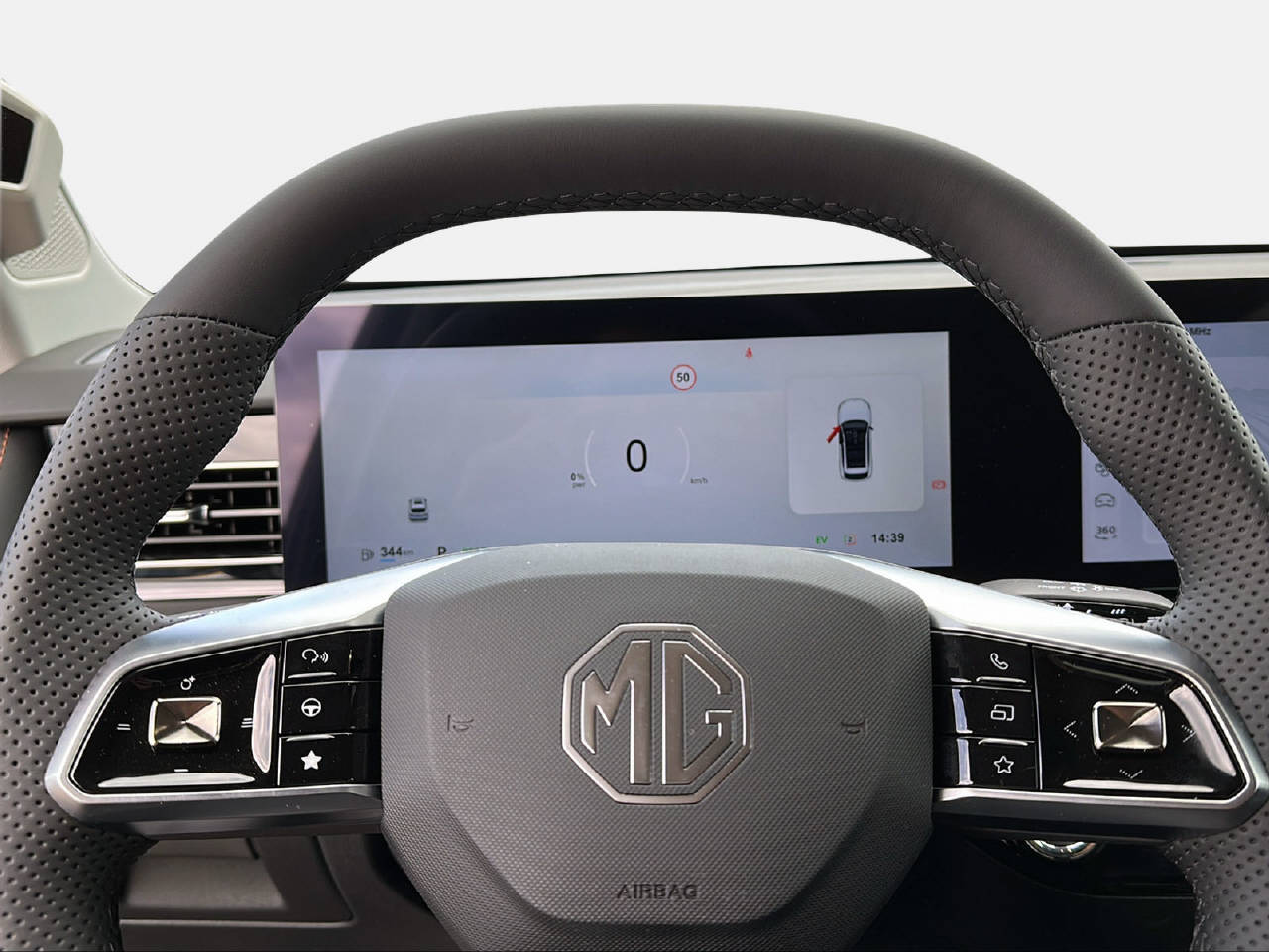 MG HS 1.5 Hybrid Luxury-image-9