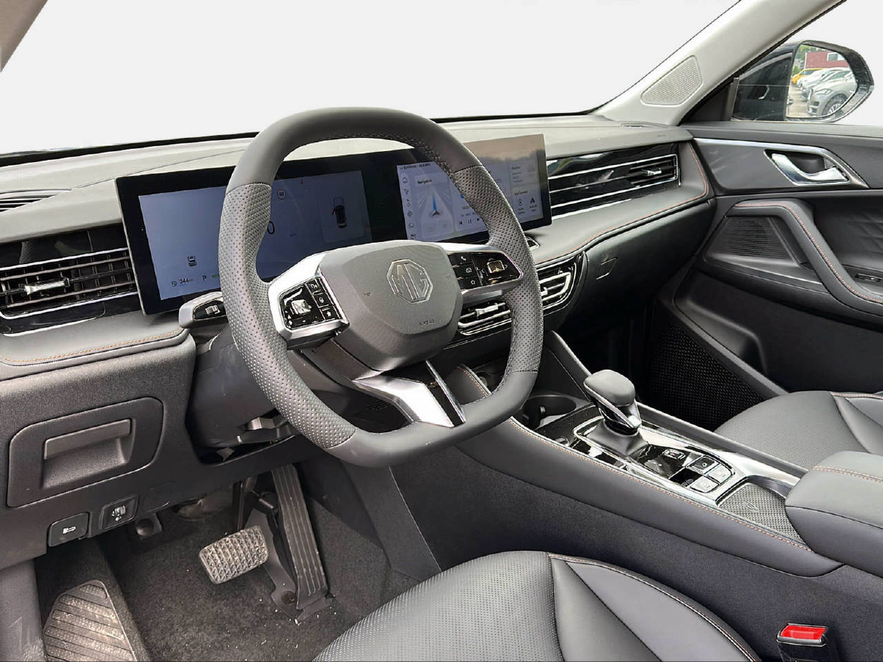 MG HS 1.5 Hybrid Luxury-image-8