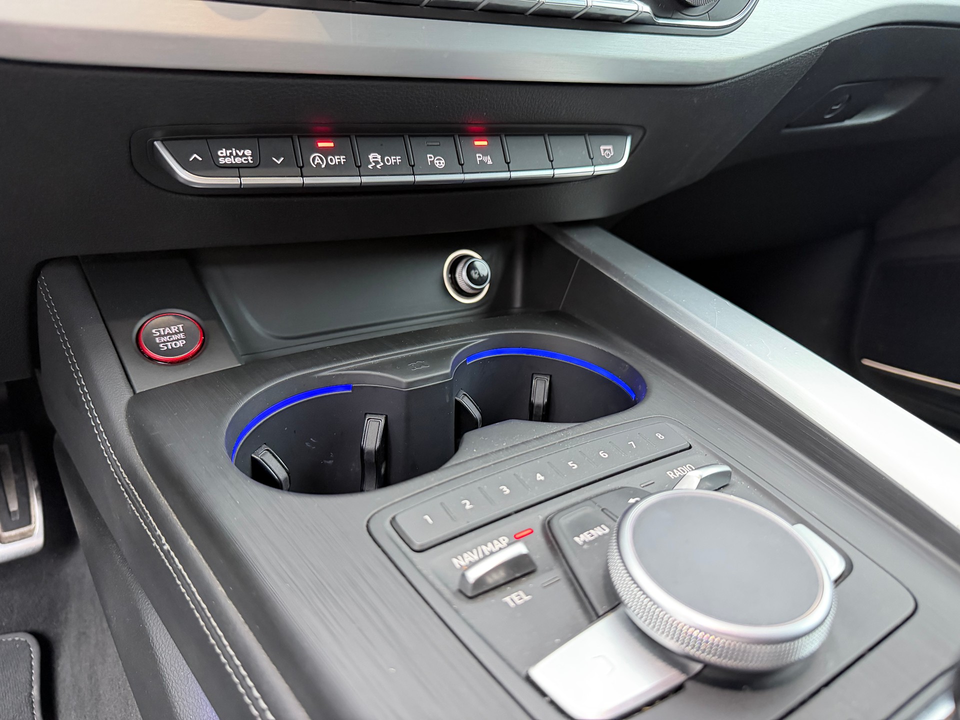 AUDI S4 Avant 3.0 TFSI quattro tiptronic-image-28