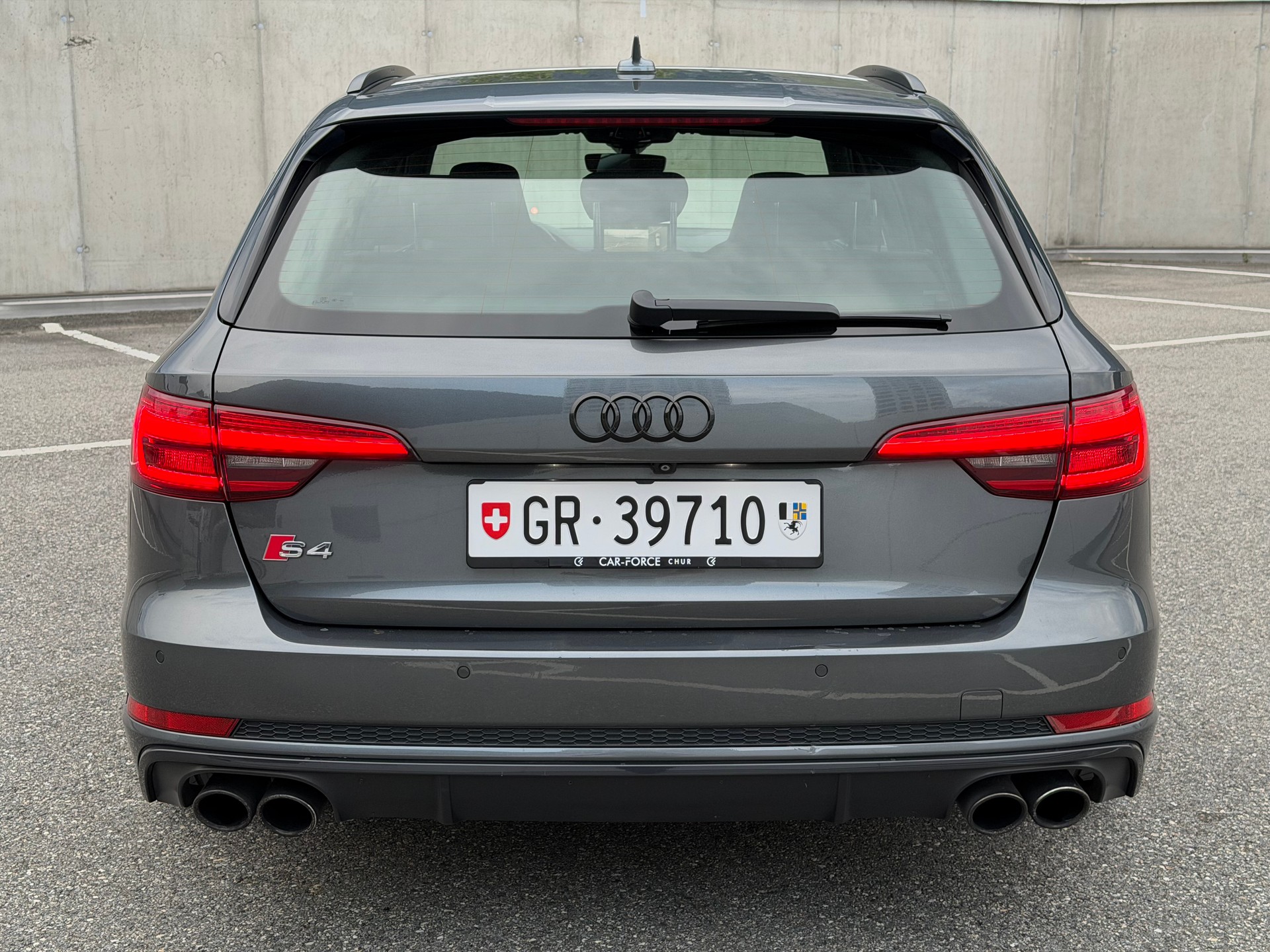 AUDI S4 Avant 3.0 TFSI quattro tiptronic-image-4