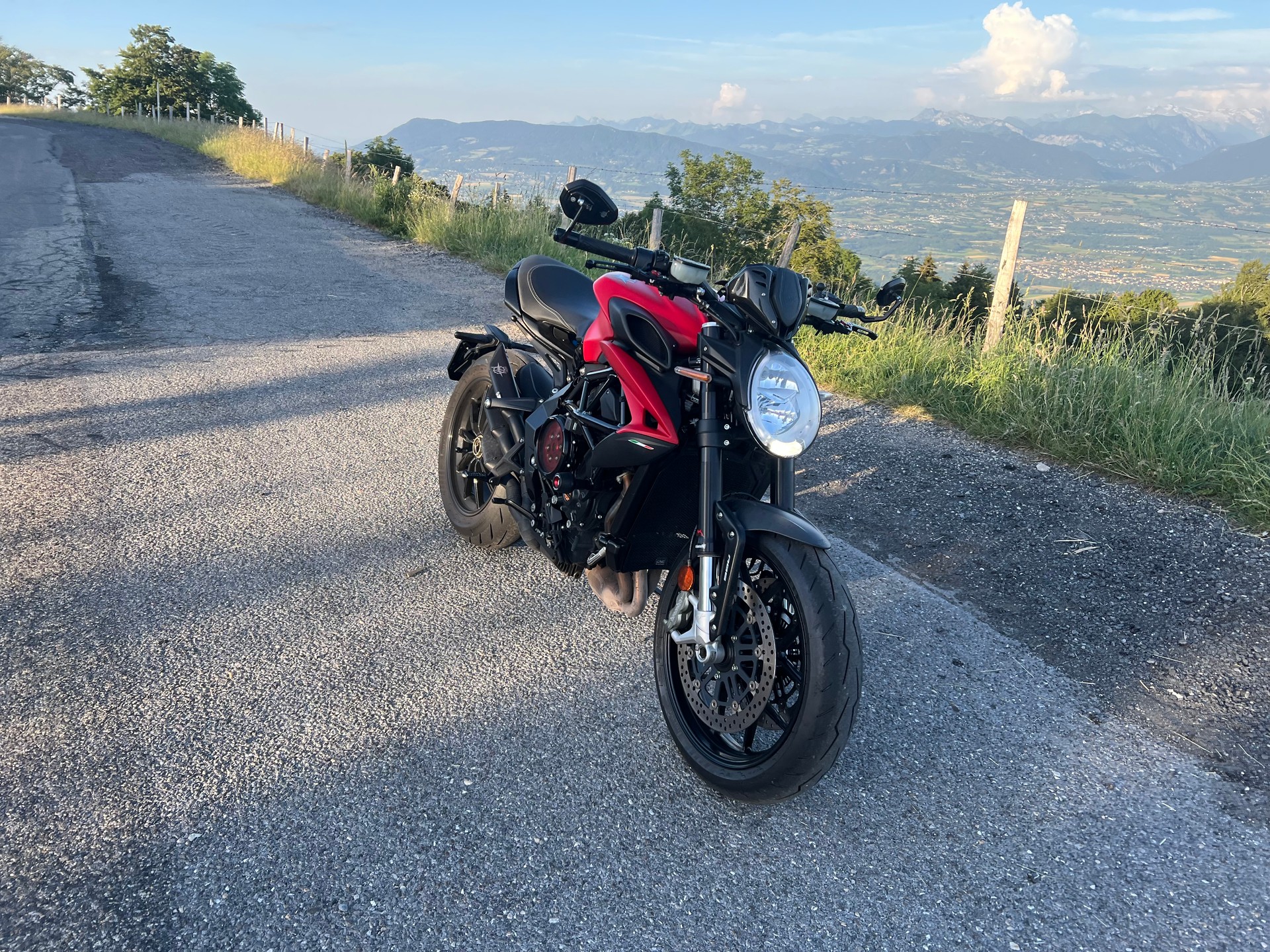 MV AGUSTA Dragster 800 Rosso-image-0