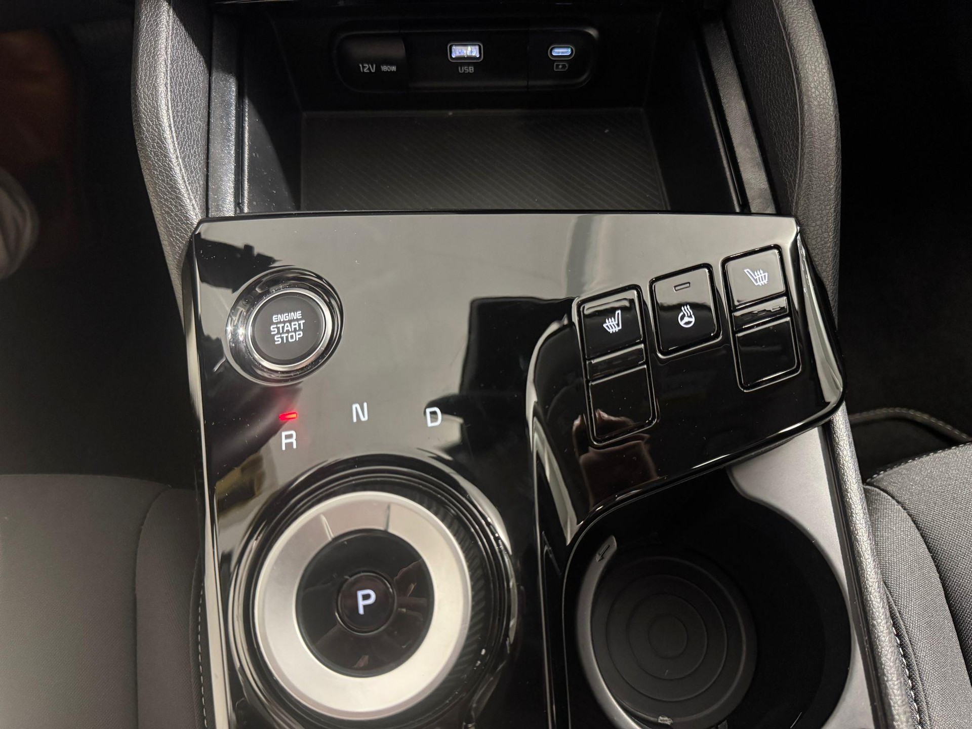 KIA Sportage 1.6 T-GDi PHEV Power Edition-image-9