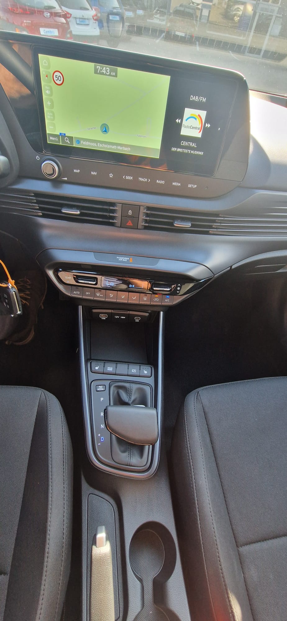 HYUNDAI i20 1.0 T-GDi Amplia DCT-image-10