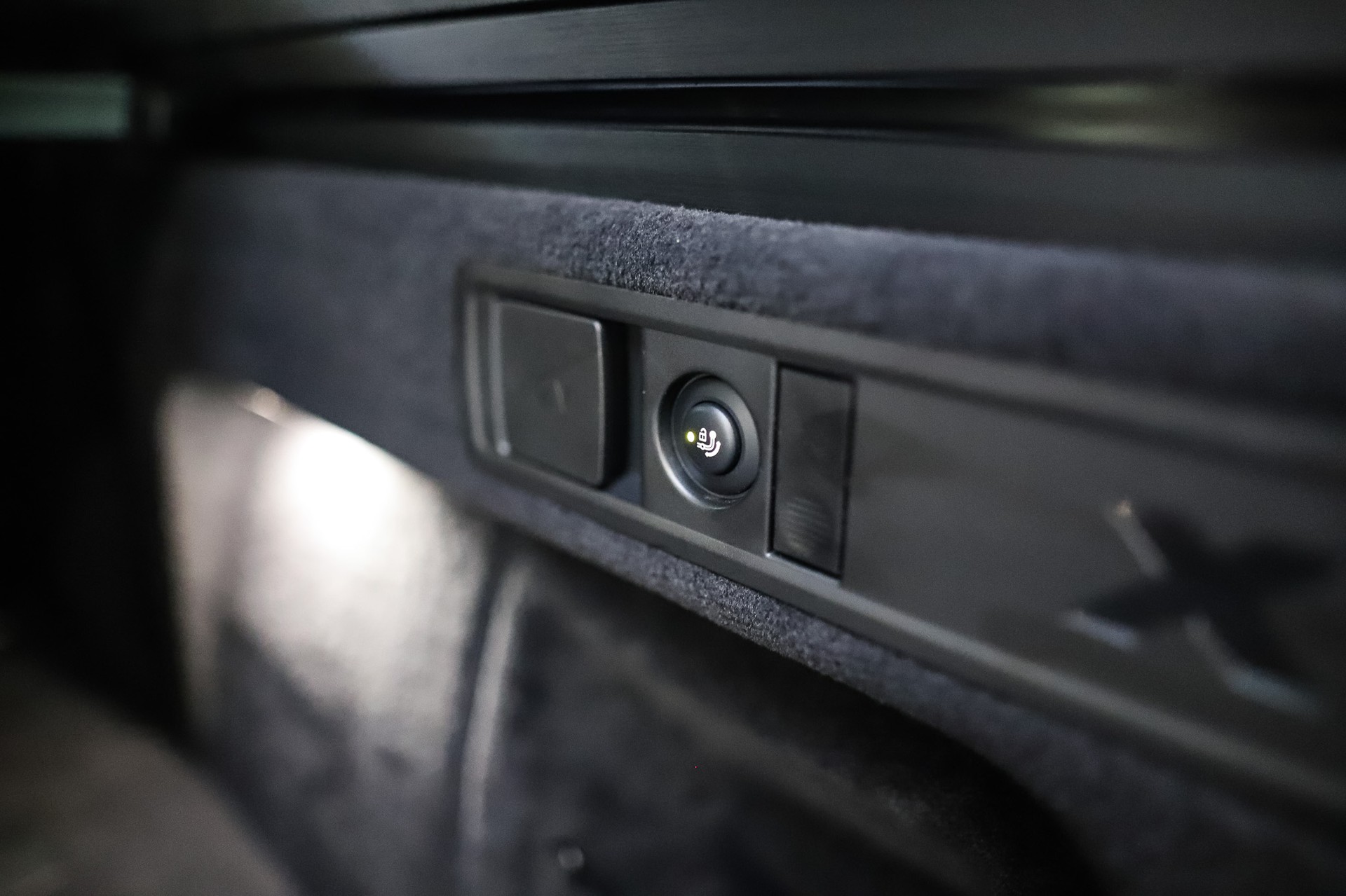BMW X5 xDrive 48V M60i M Sport Pro Steptronic-image-9