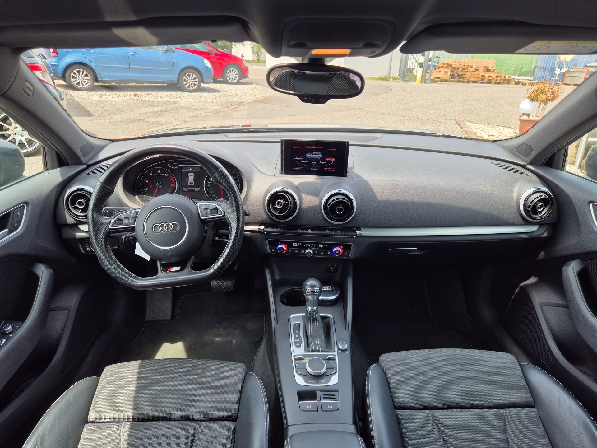 AUDI A3 Sportback 1.4 TFSI Ambition S-tronic-image-13