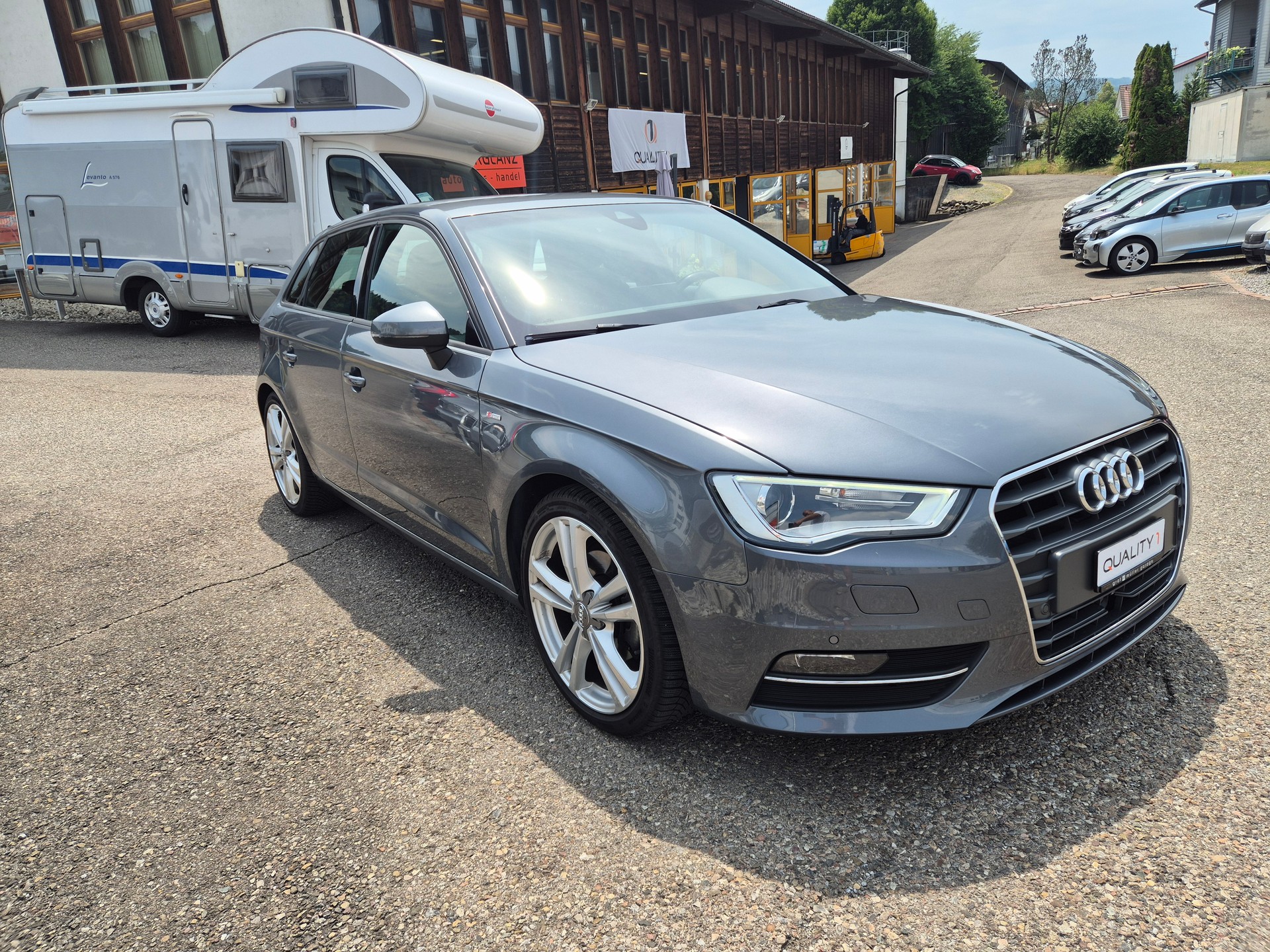 AUDI A3 Sportback 1.4 TFSI Ambition S-tronic-showroom-element-1