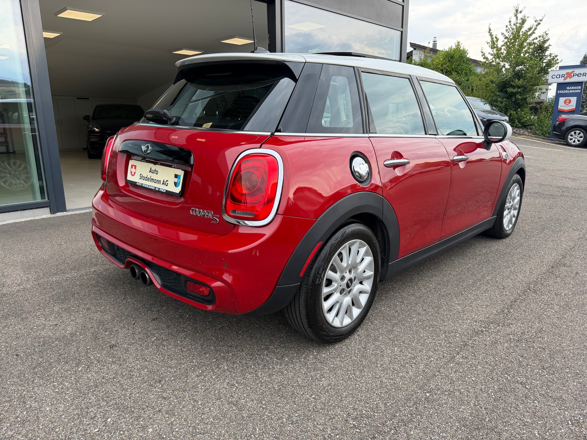 MINI Mini F55 2.0i Cooper S-showroom-element-2