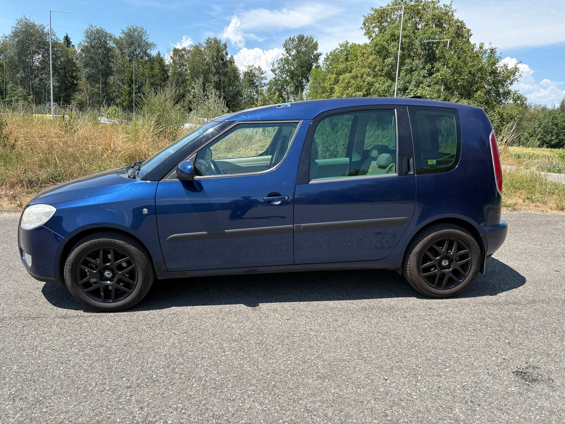 SKODA Roomster 1.9 TDI Style-image-3
