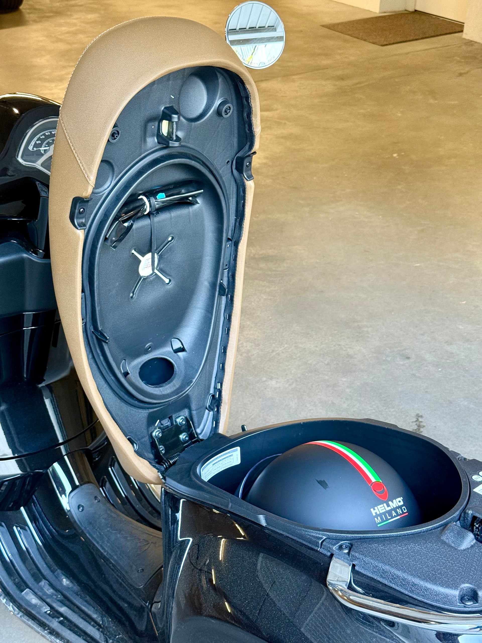 PIAGGIO Vespa 125 Primavera ABS-image-11
