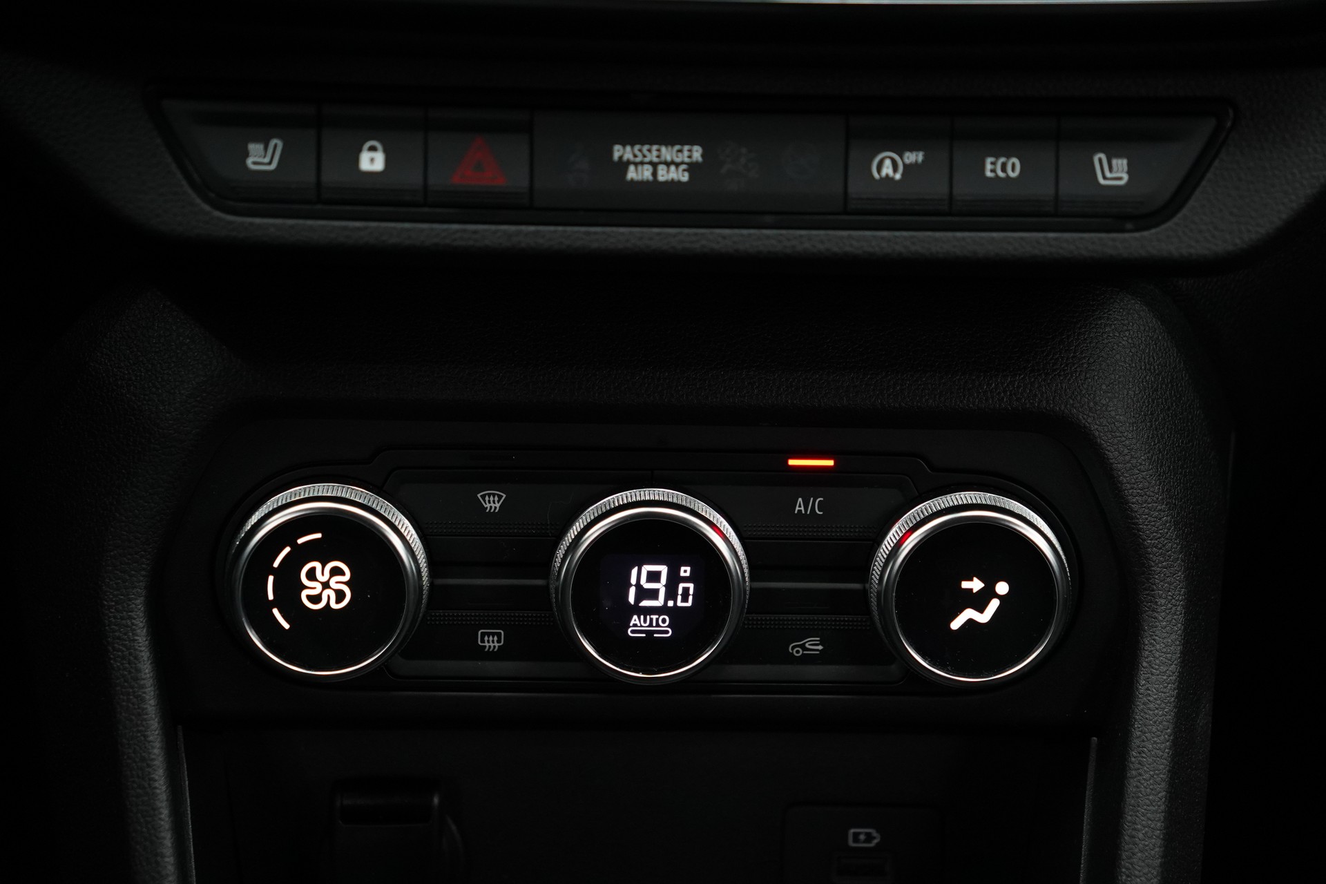 DACIA Sandero TCe 90 Comfort CVT-image-26