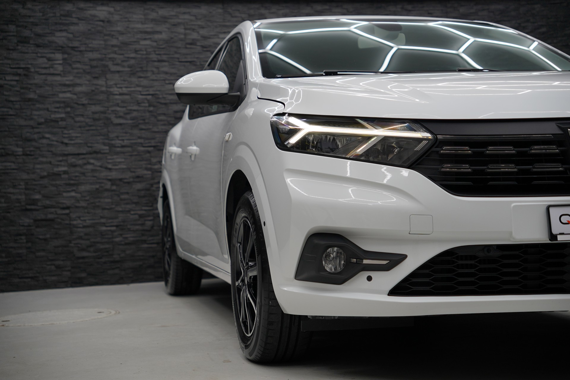 DACIA Sandero TCe 90 Comfort CVT-image-9