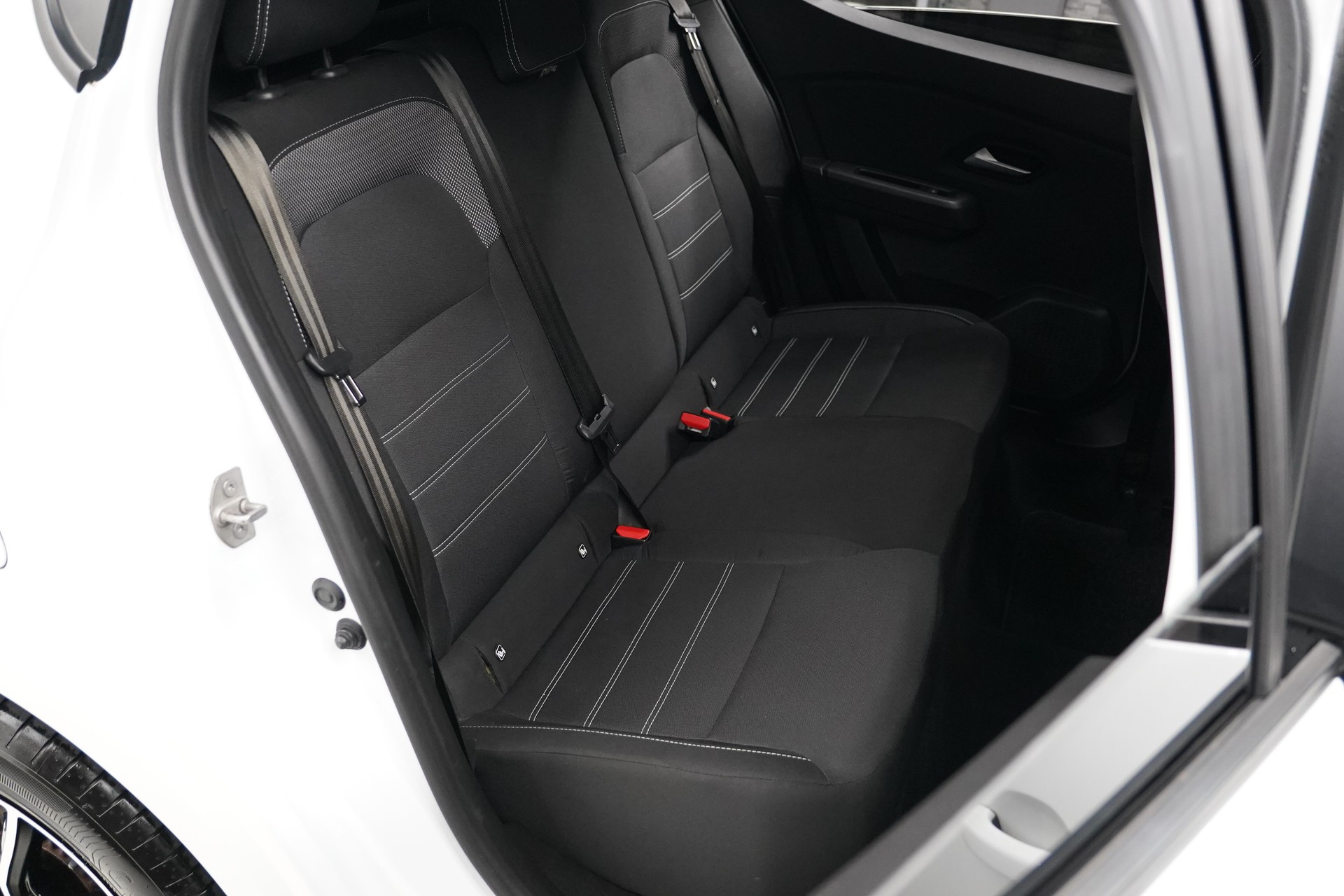 DACIA Sandero TCe 90 Comfort CVT-image-17