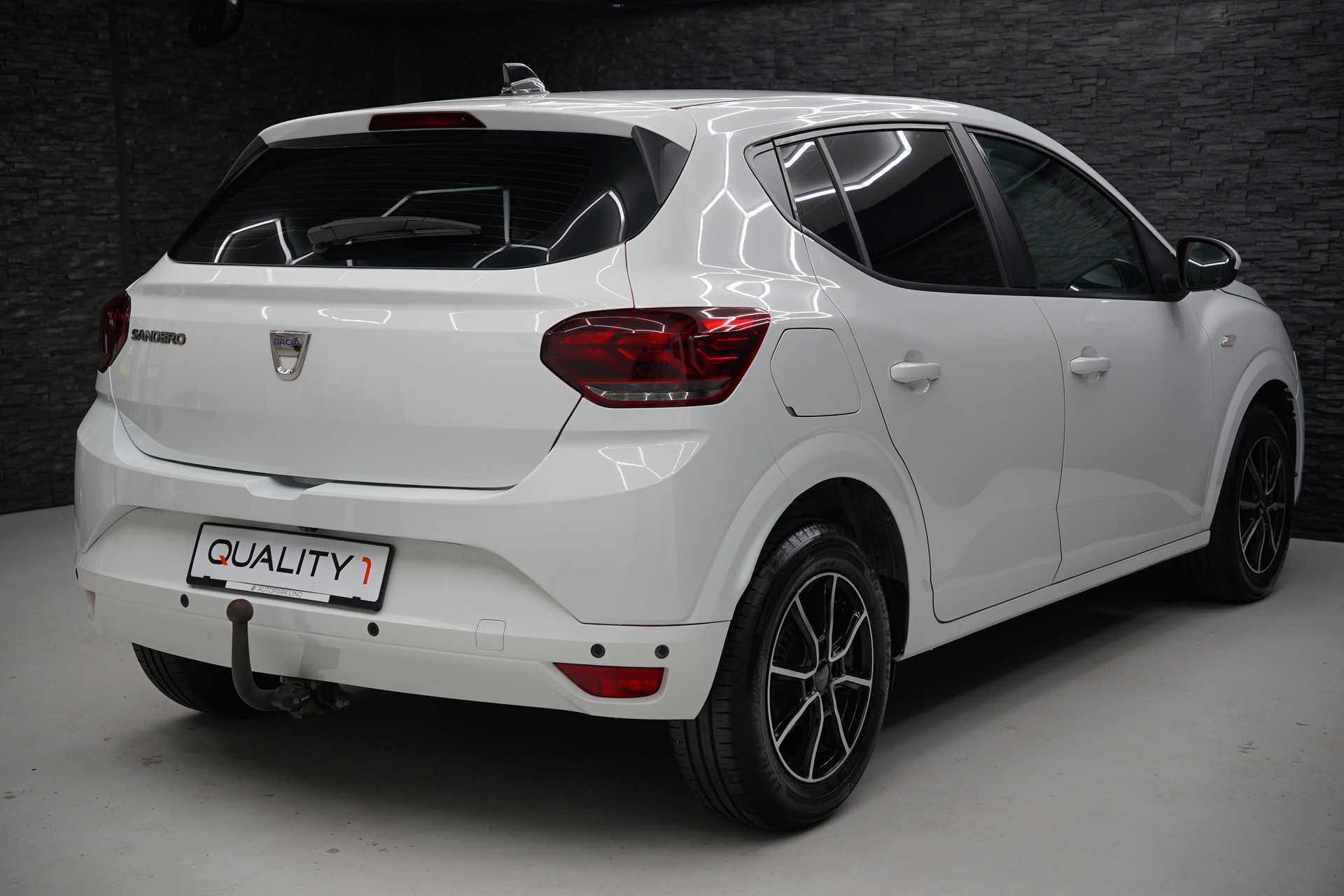 DACIA Sandero TCe 90 Comfort CVT-image-5