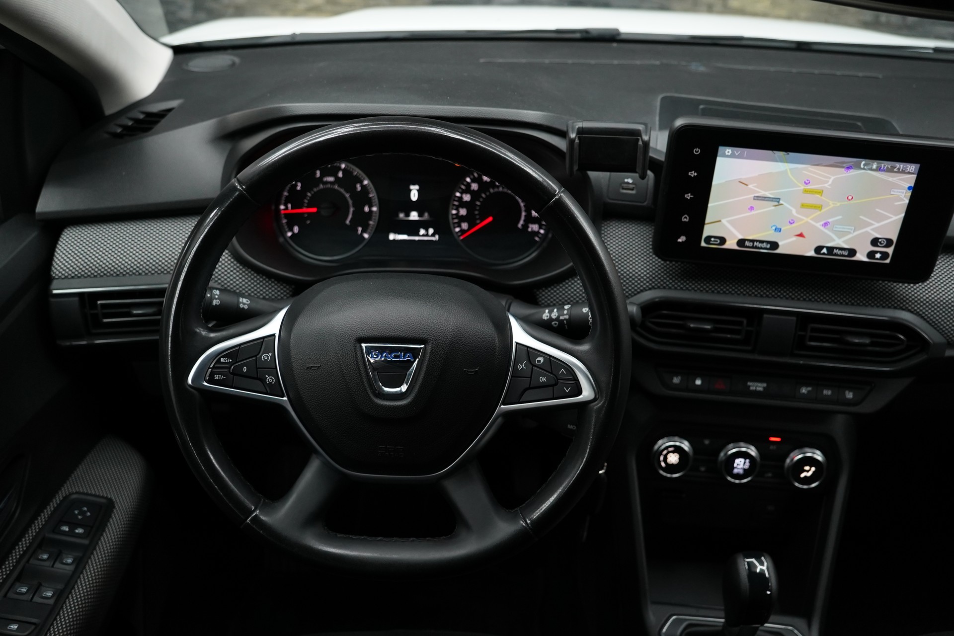 DACIA Sandero TCe 90 Comfort CVT-image-20