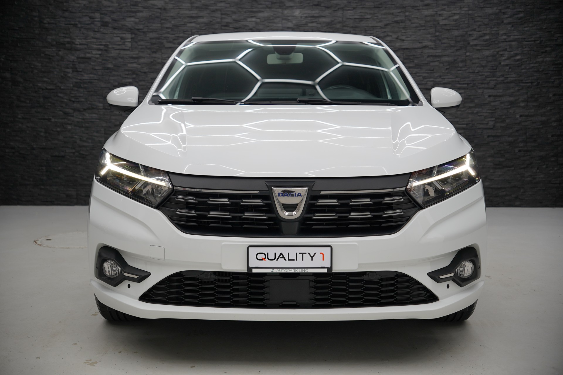 DACIA Sandero TCe 90 Comfort CVT-showroom-element-1
