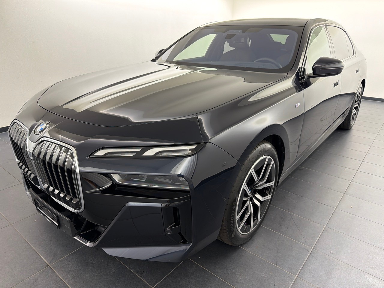 BMW 740d xDrive 48V M Sport