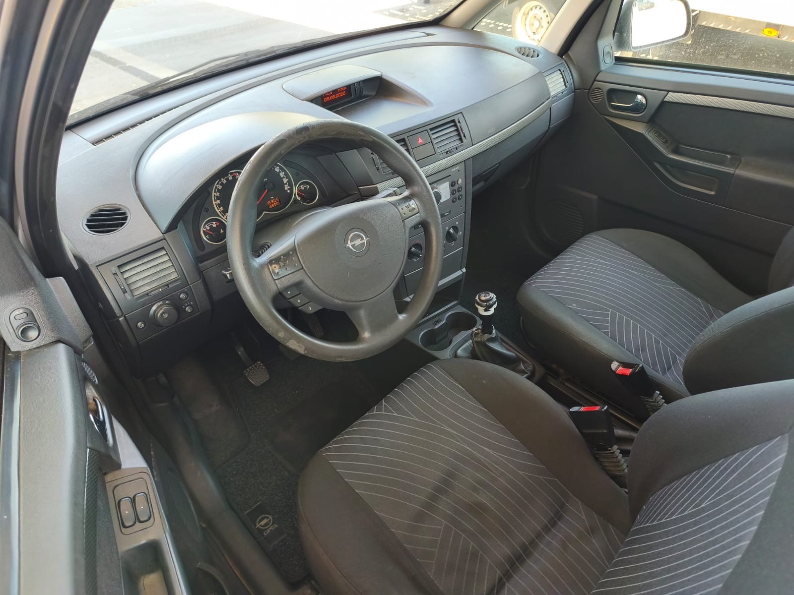 OPEL Meriva 1.6i-16 TP (Essentia)-image-18