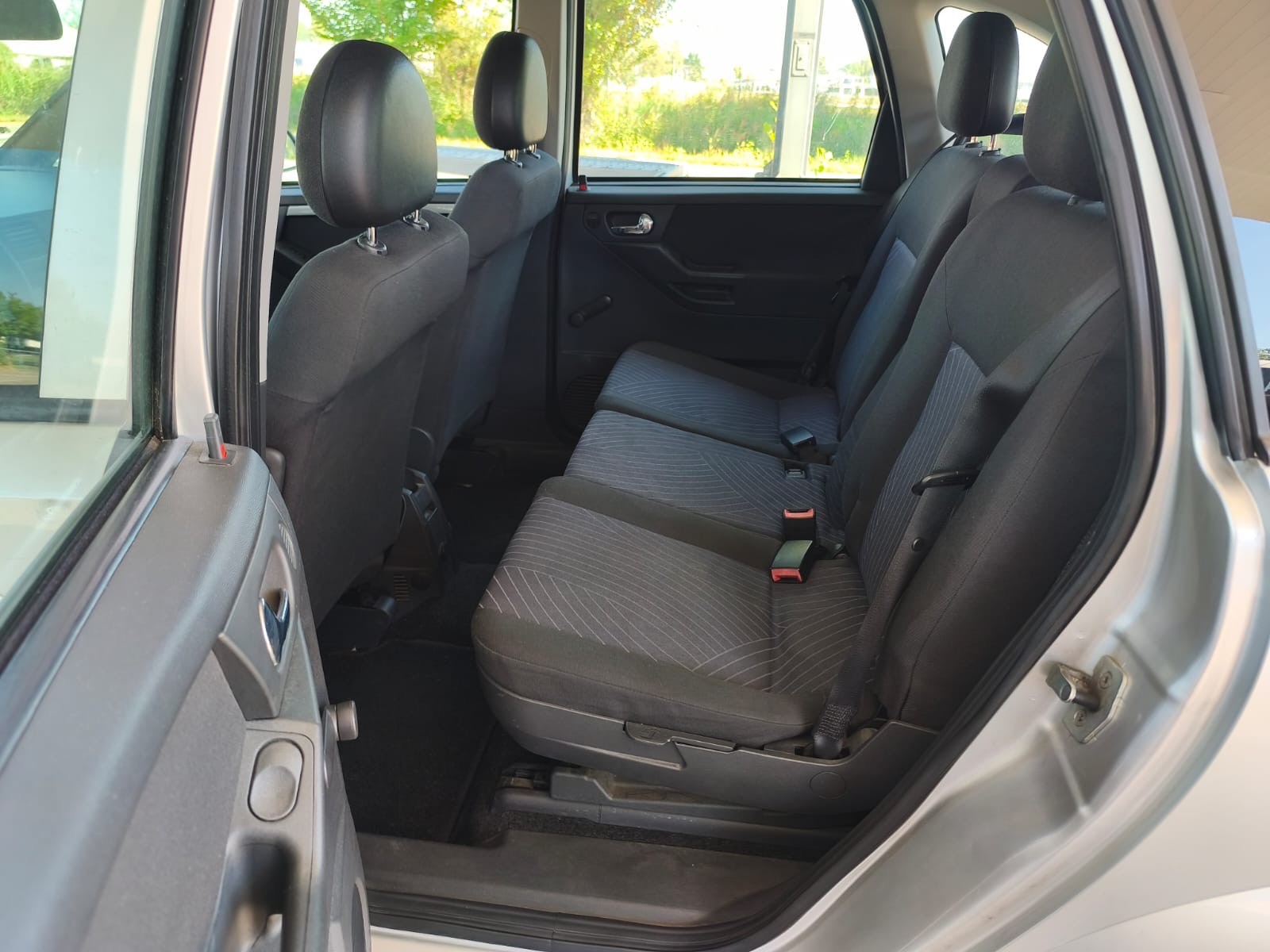 OPEL Meriva 1.6i-16 TP (Essentia)-image-17