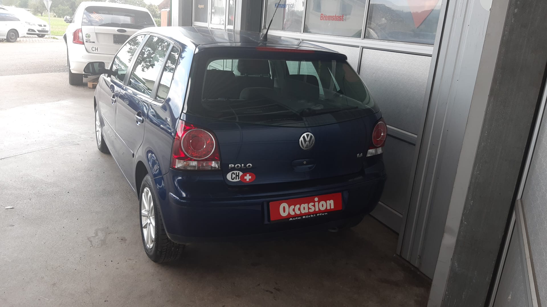 VW Polo 1.4 16V Young&Fresh-image-8