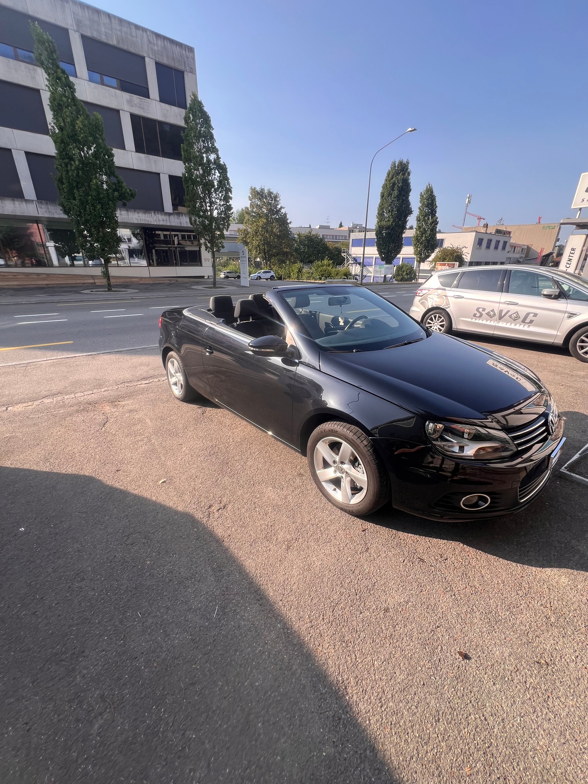 VW Eos 1.4 TSI BlueMotion Technology-showroom-element-3