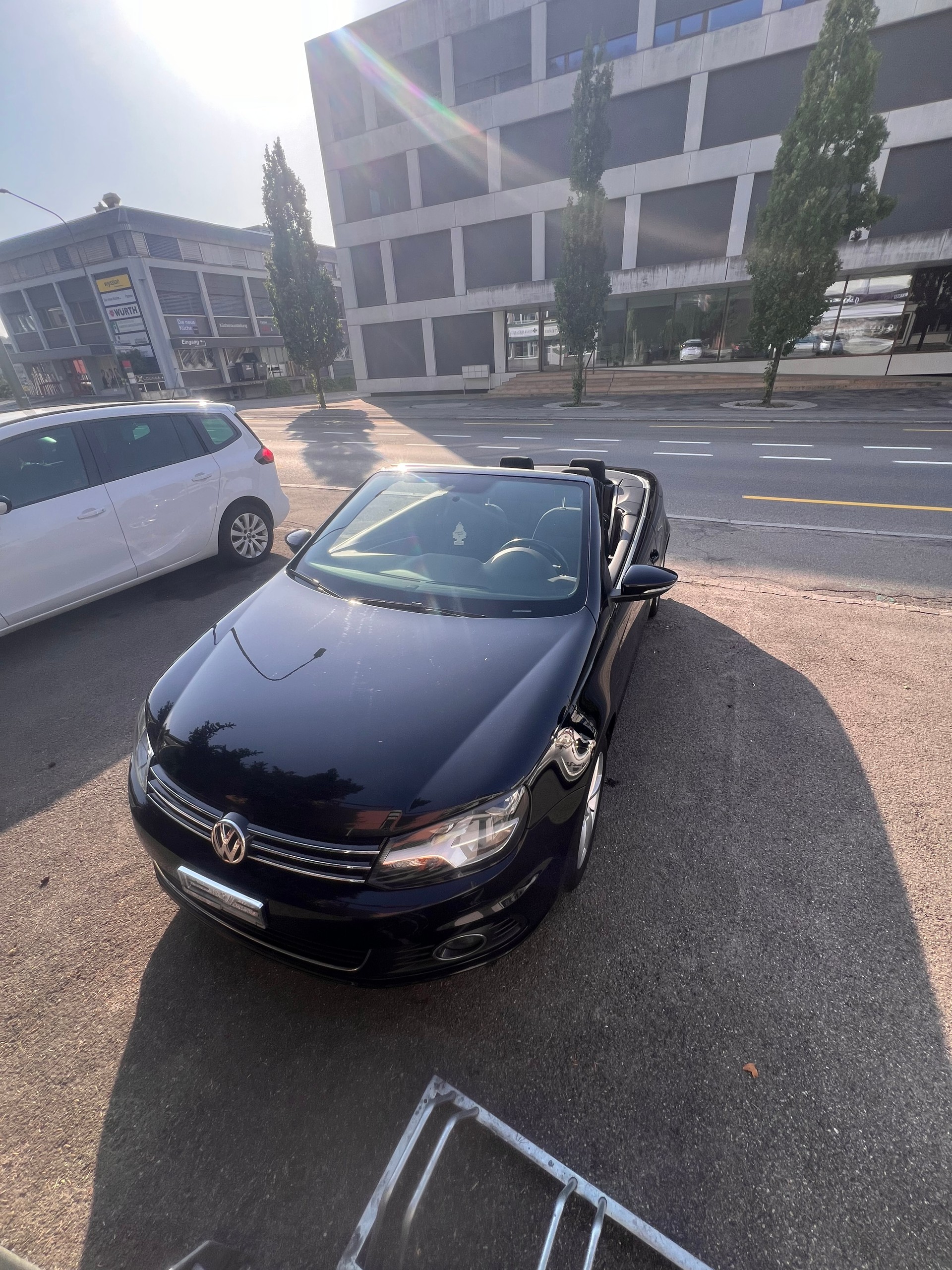 VW Eos 1.4 TSI BlueMotion Technology-showroom-element-1