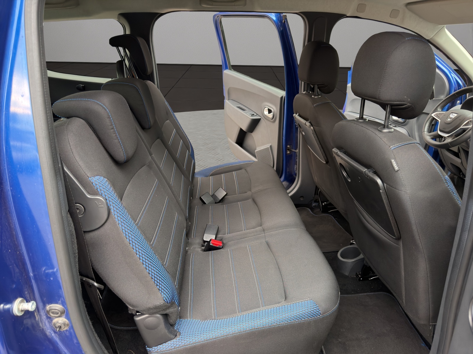 DACIA Lodgy TCE 130 Stepway 7PL-image-17