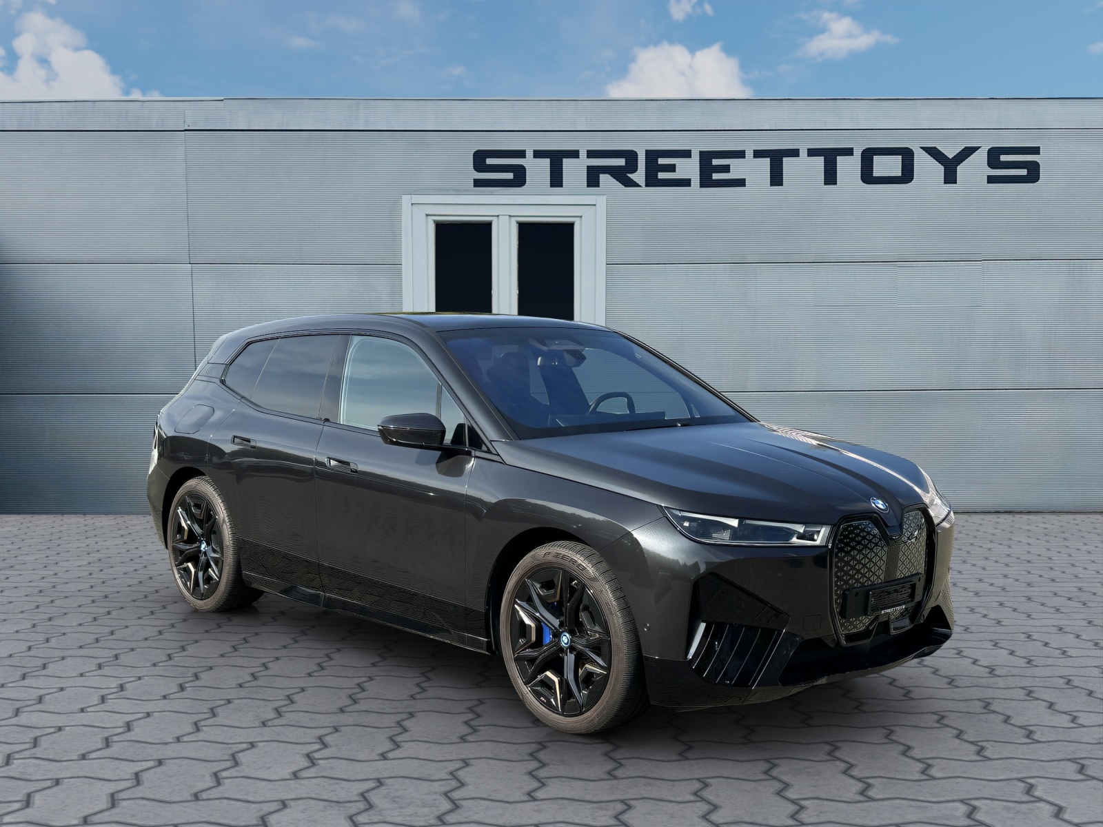 BMW iX xDrive50 Sportpaket, Skylounge, AHK, Softclose usw