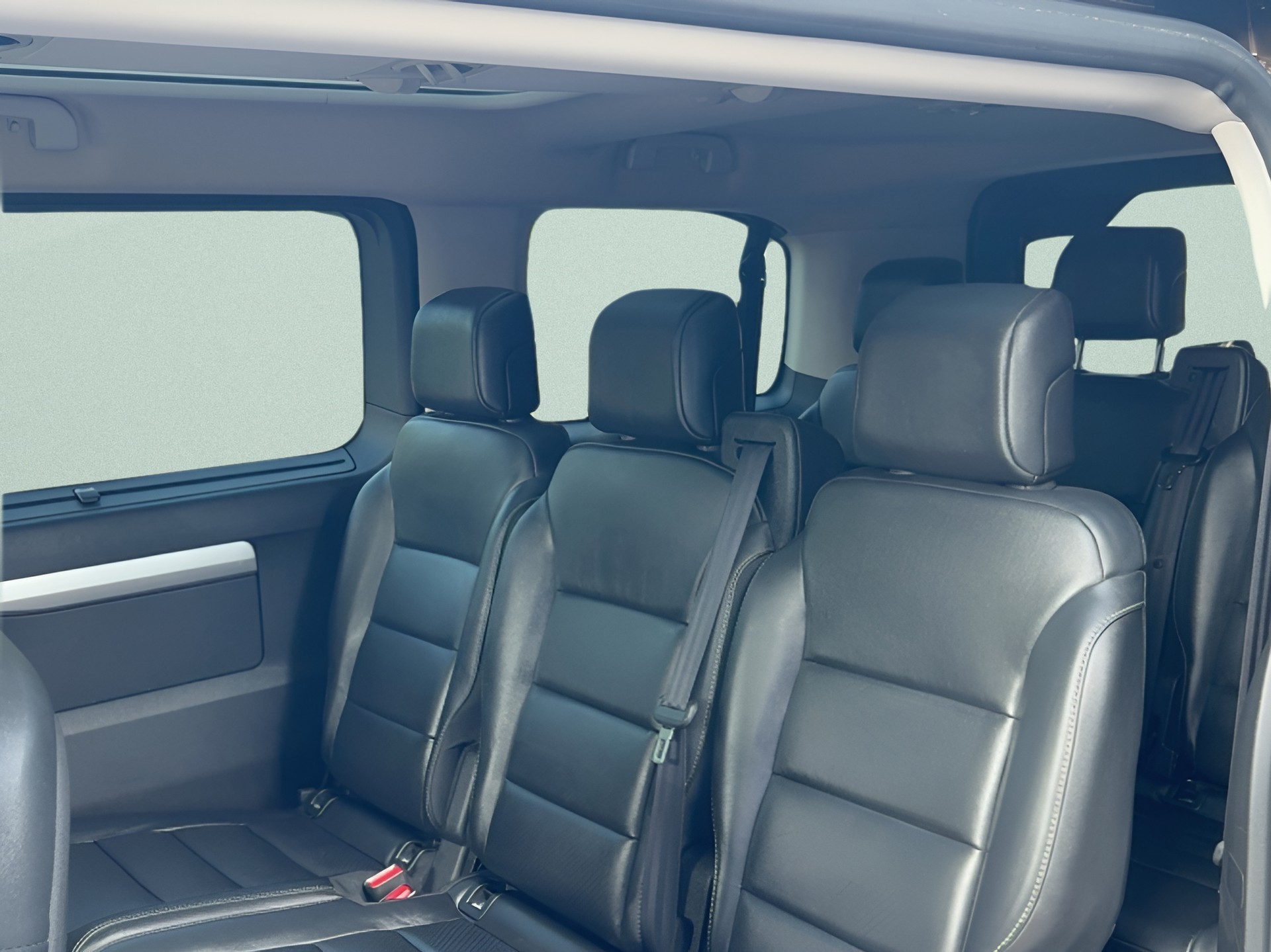 CITROEN Spacetourer 2.0 BlueHDi ShineM EAT-image-17