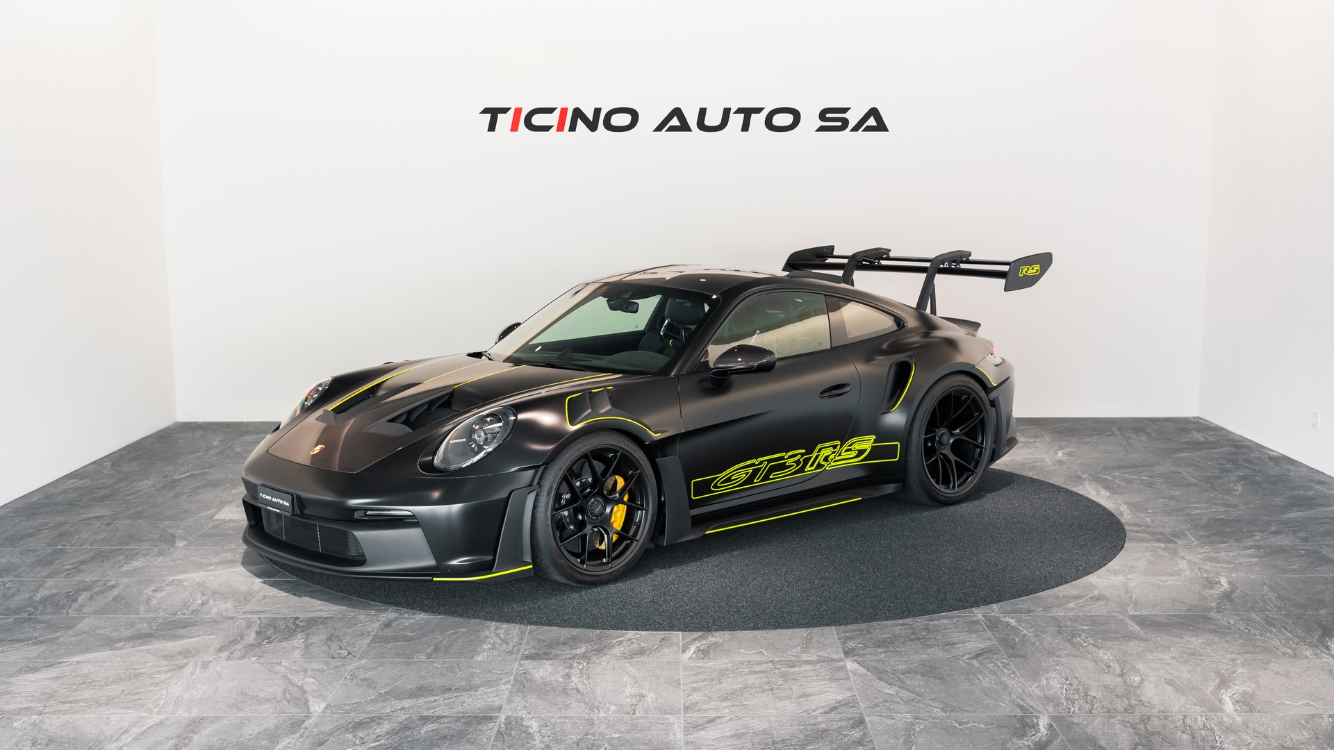 PORSCHE 911 GT3 RS Weissach-showroom-element-3