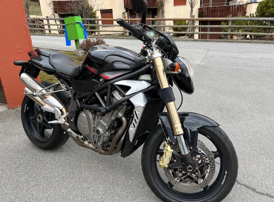 MV AGUSTA B4 Brutale 989 R-image-1