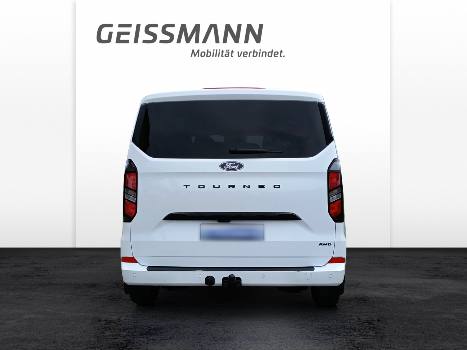 FORD Tourneo Custom Bus 320 L1 2.0 EcoBlue 170 Titanium 4x4-image-4