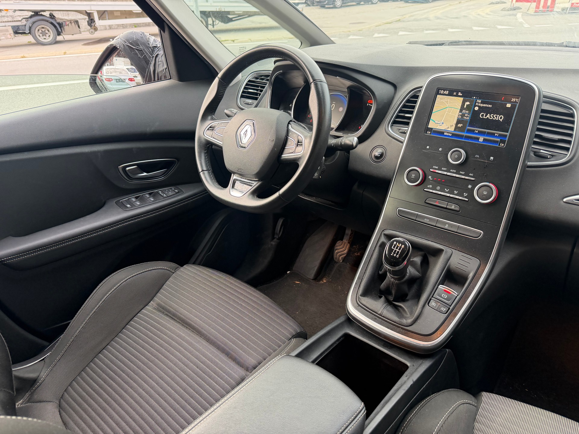 RENAULT Scénic 1.2 16V Turbo Bose-image-4