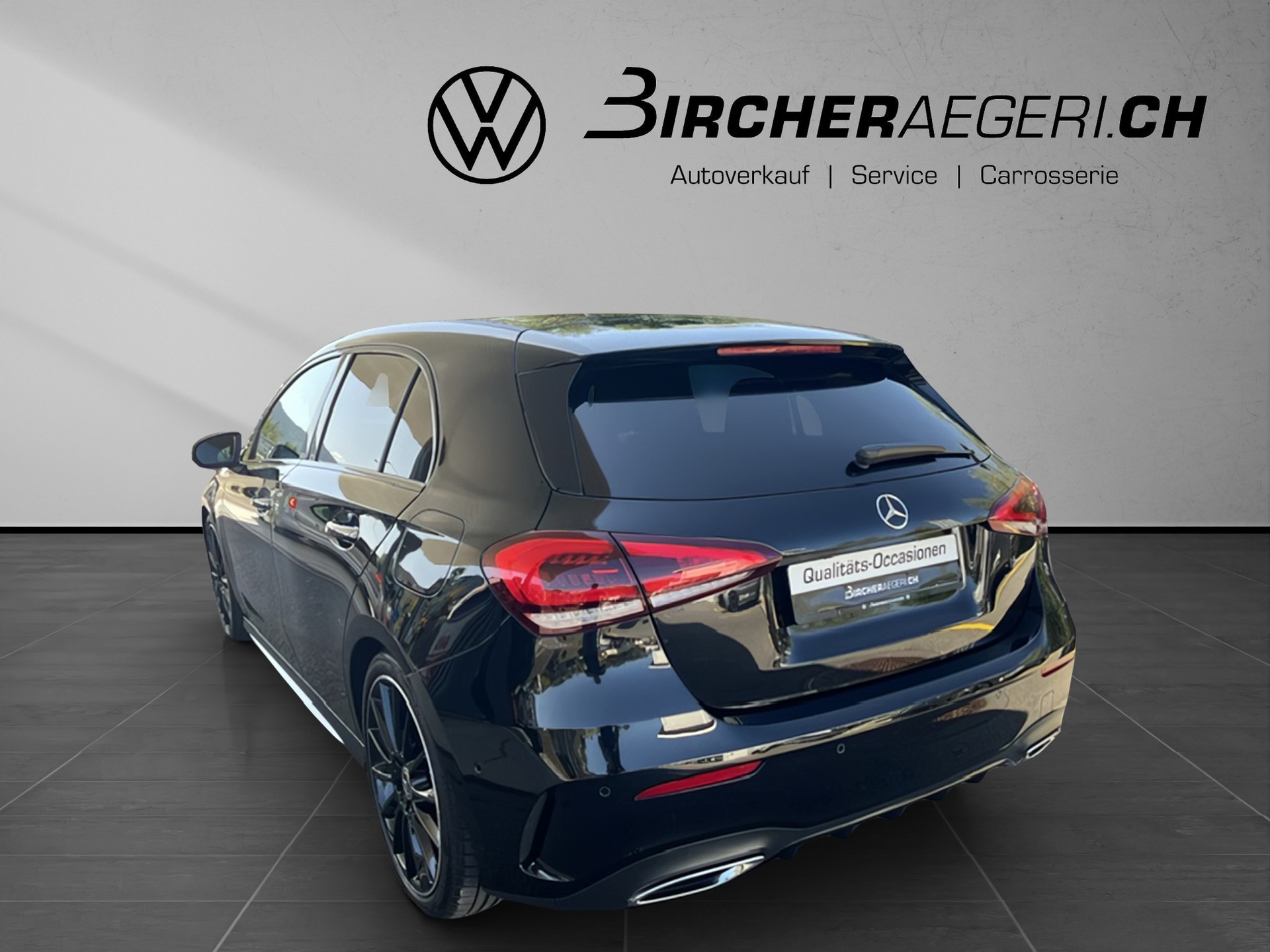 MERCEDES-BENZ A 220 d 4Matic AMG Line-showroom-element-3