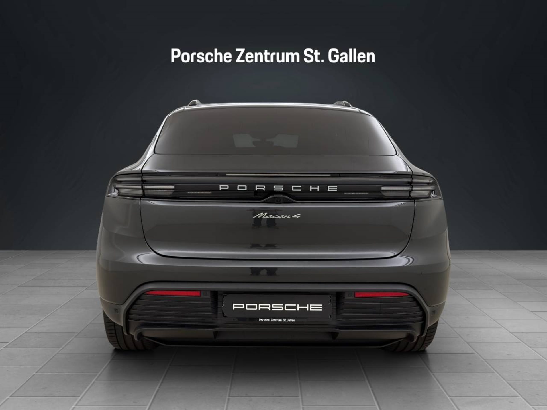PORSCHE Macan 4-showroom-element-2