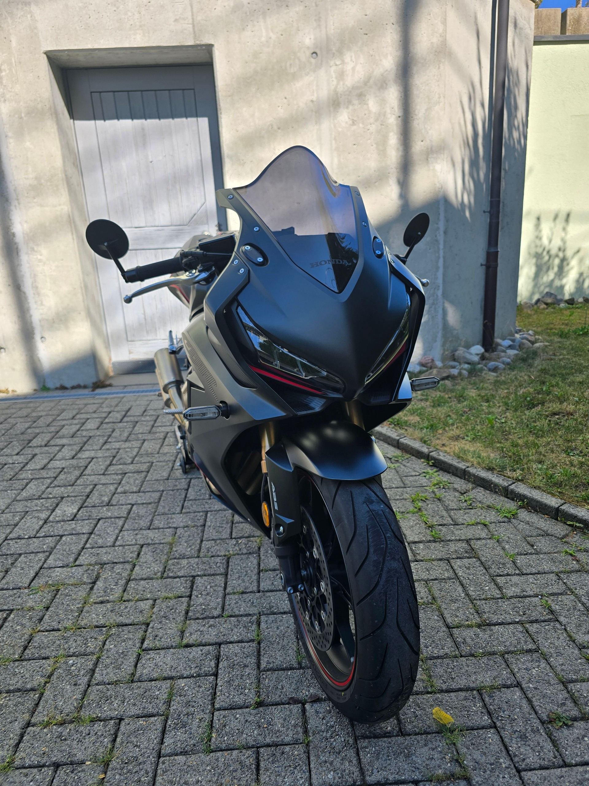 HONDA CBR 650 R ABS-image-5